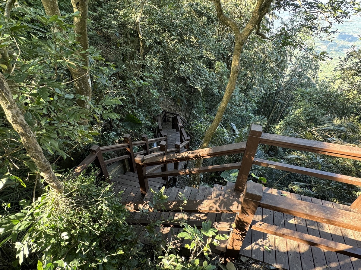 南化區龍湖步道全線修繕完成，打造最佳登山遊憩新亮點