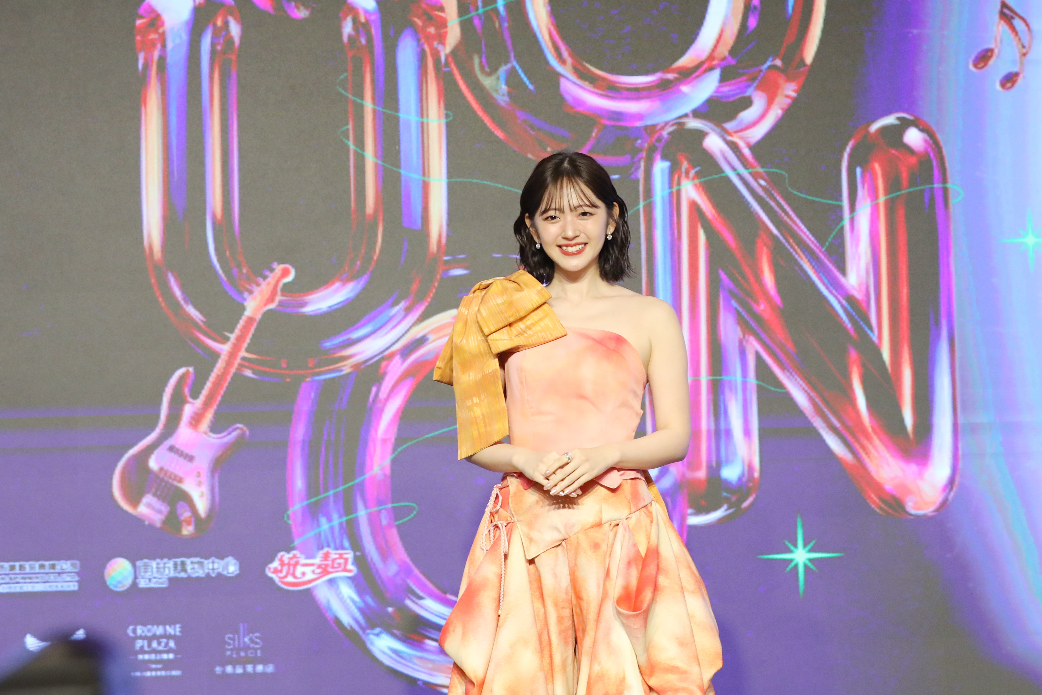 跨年演出藝人鈴木愛理、新生代男團ALL(H)OURS抵台南 各地應援粉絲全員就位