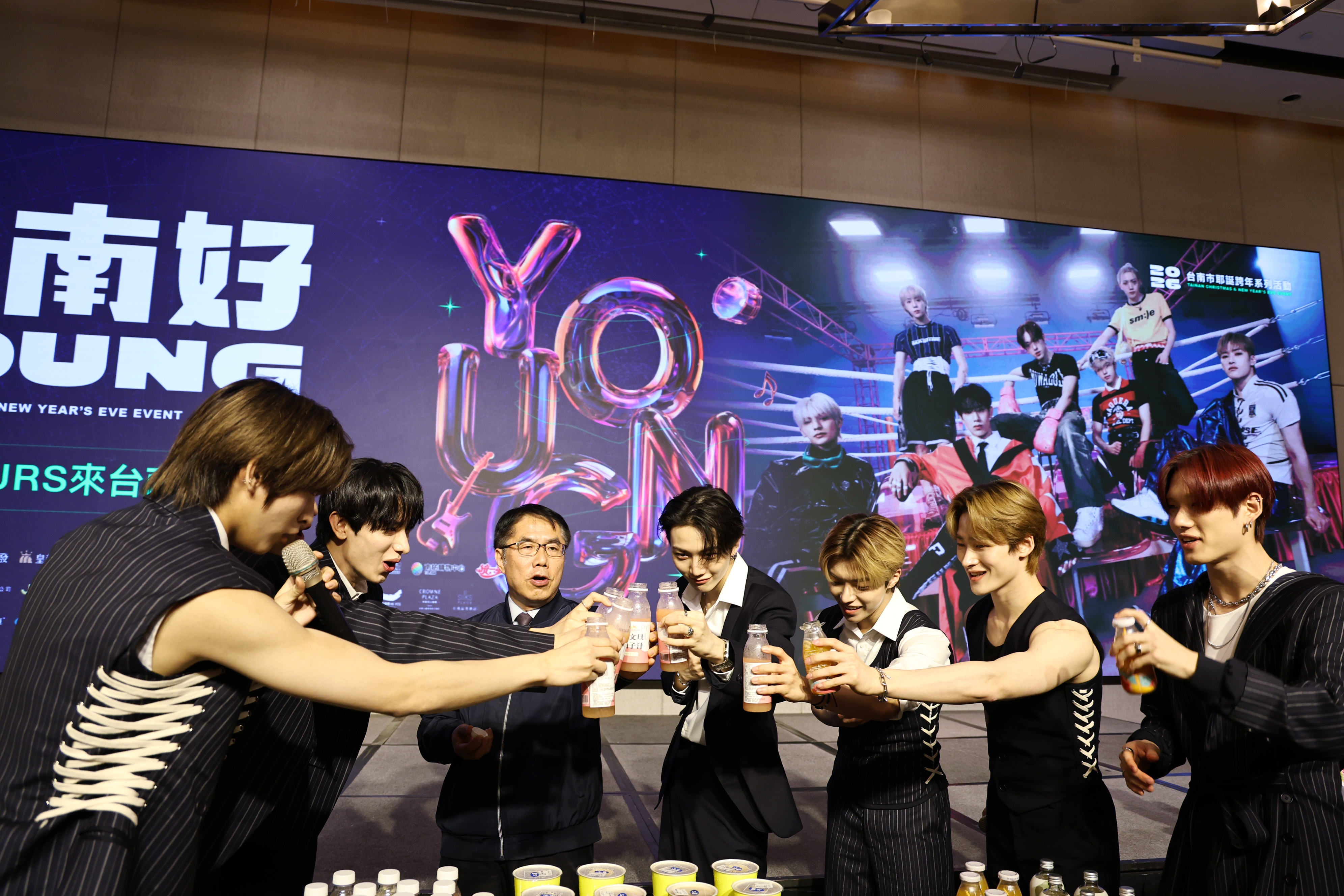 跨年演出藝人鈴木愛理、新生代男團ALL(H)OURS抵台南 各地應援粉絲全員就位