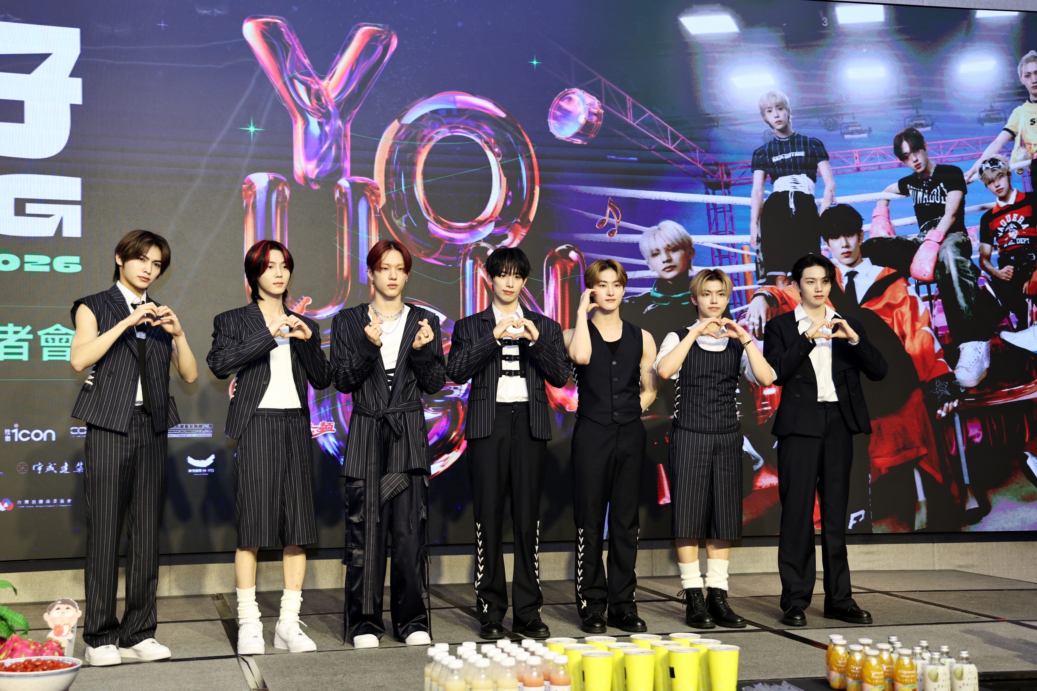 跨年演出藝人鈴木愛理、新生代男團ALL(H)OURS抵台南 各地應援粉絲全員就位