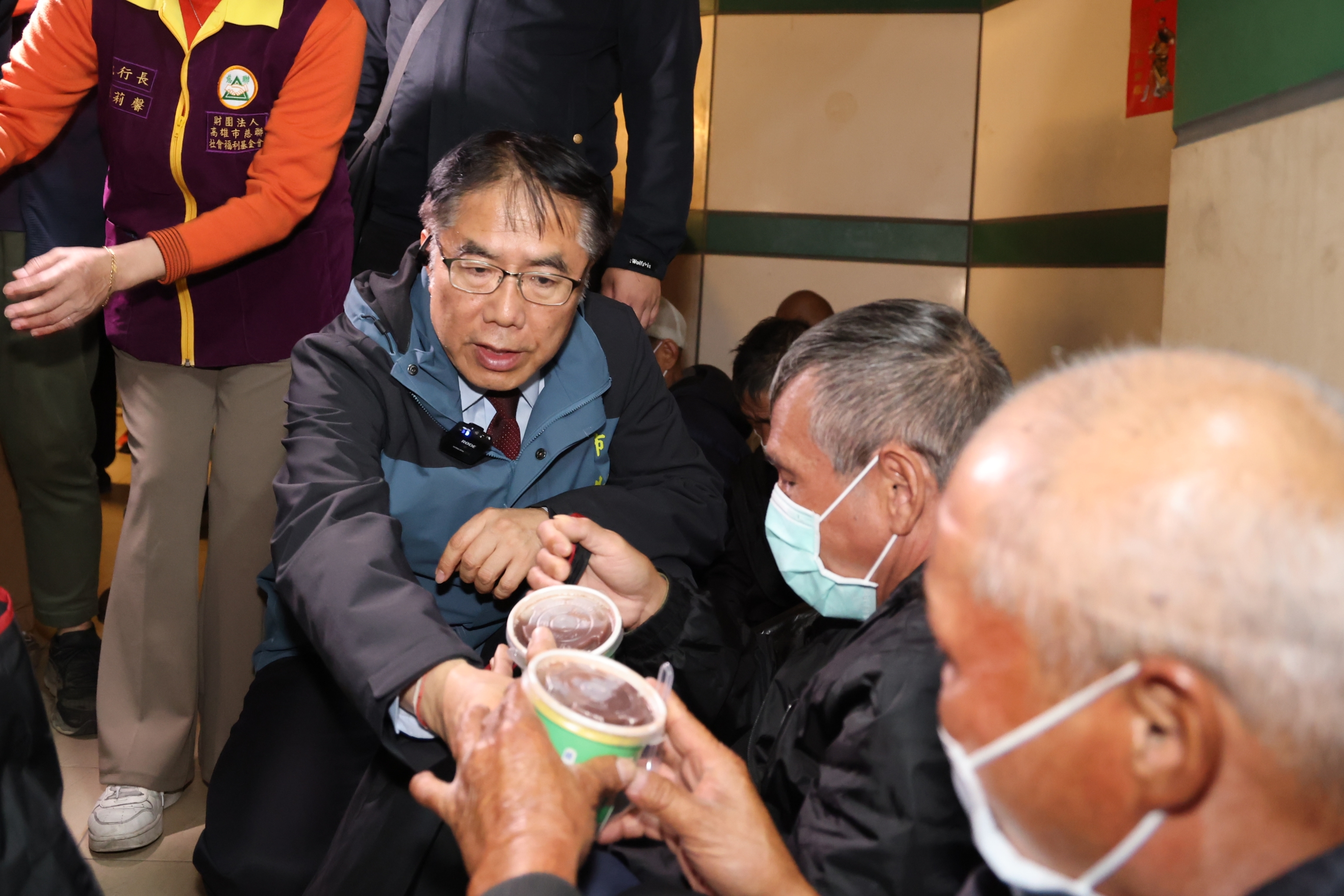 入冬首波寒流報到 黃偉哲啟動低溫關懷為街友送暖