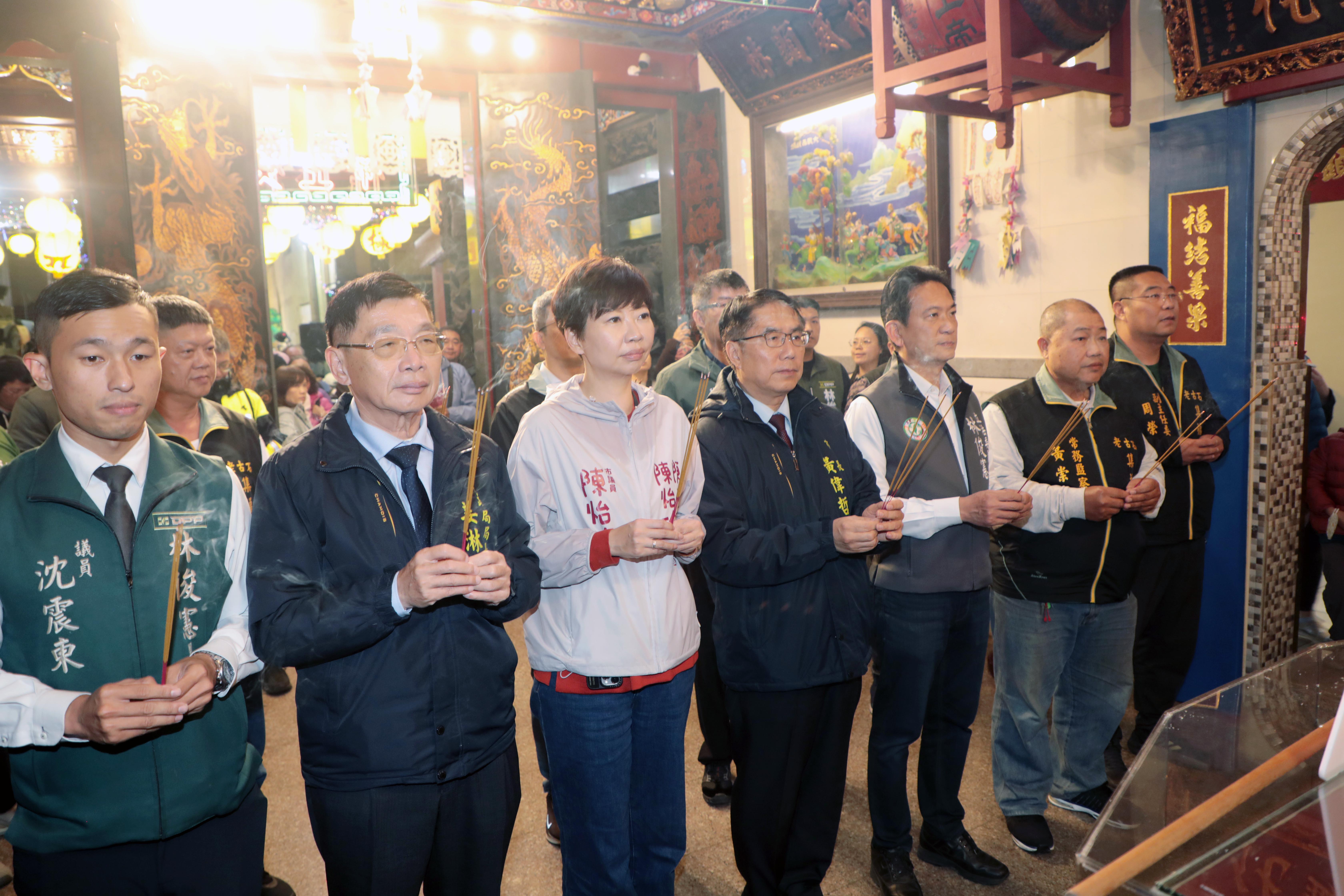 迎接2026   黃偉哲攜手近百間宗教場域敲鐘祈福