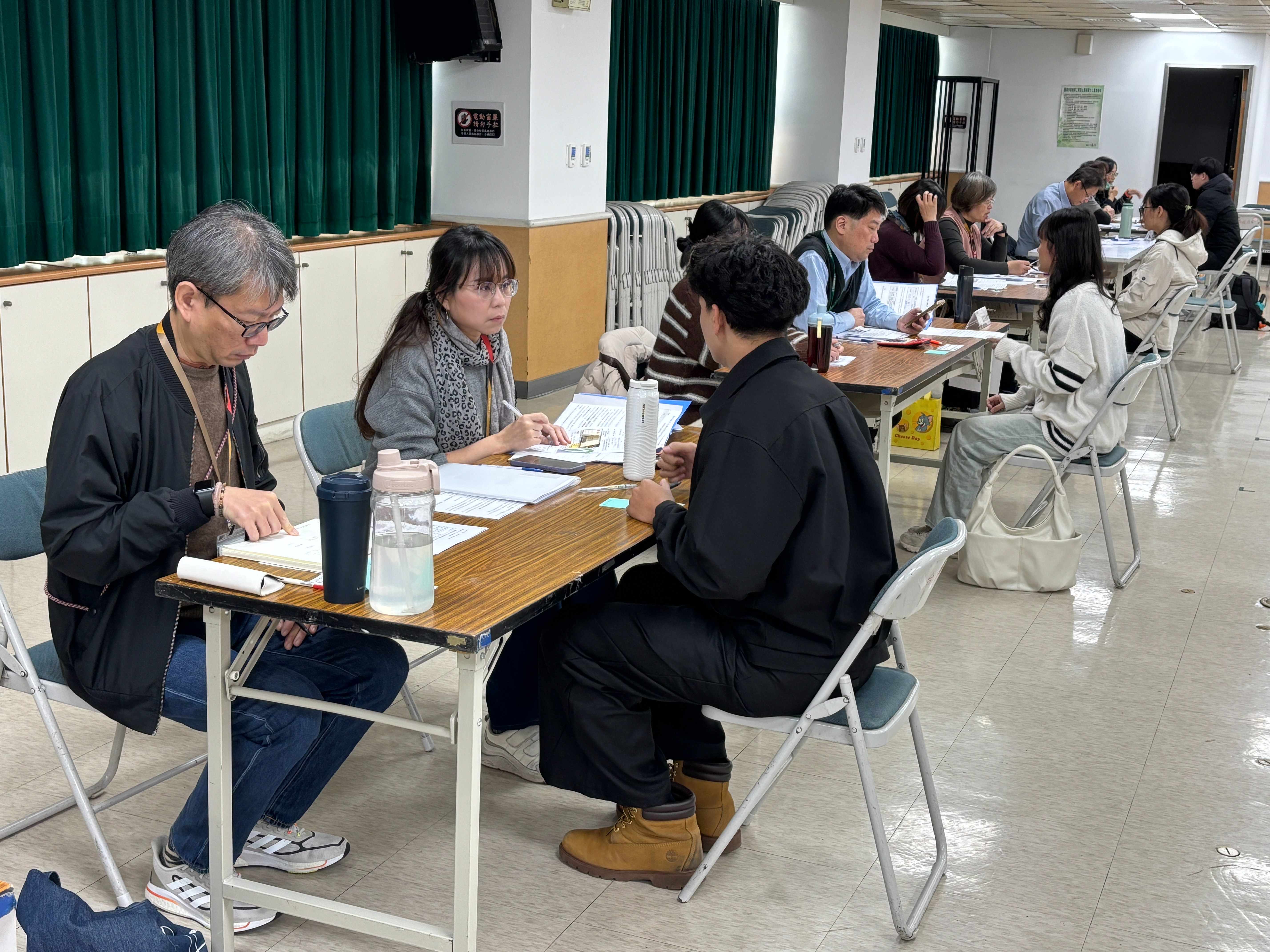 黃偉哲推史上最長寒假工讀計畫 27職缺吸引近150人面試