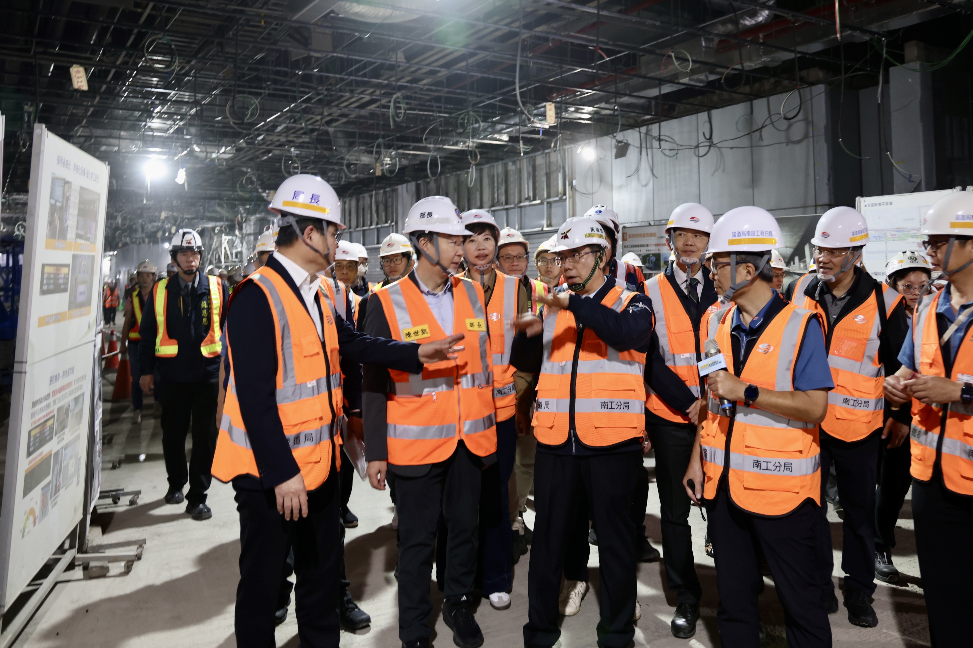 台南鐵路地下化全線軌道完成接合　今年底邁向第一階段通車目標