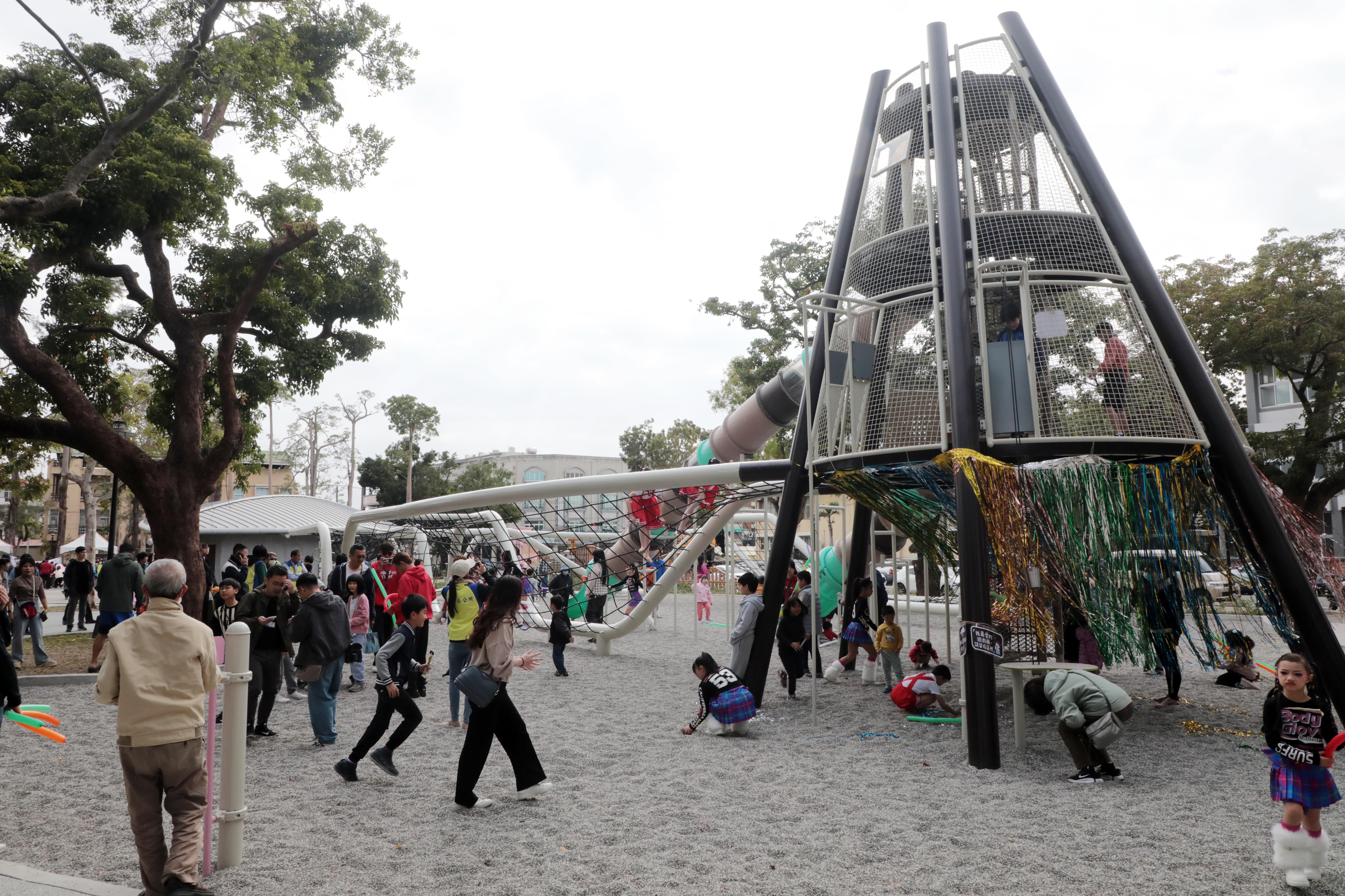 佳里公園三期特色遊戲場啟用 打造全齡共融休憩新亮點