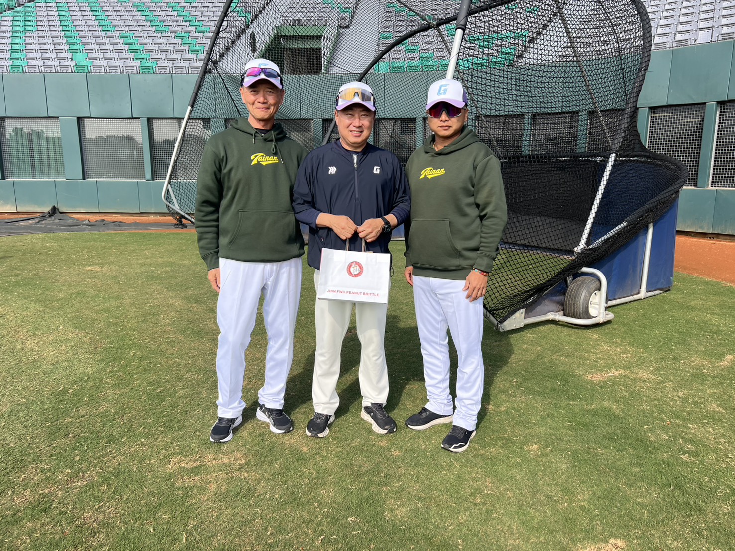 亞太春訓炙手可熱　韓職球隊再度來臺南　將辦理公益棒球教室