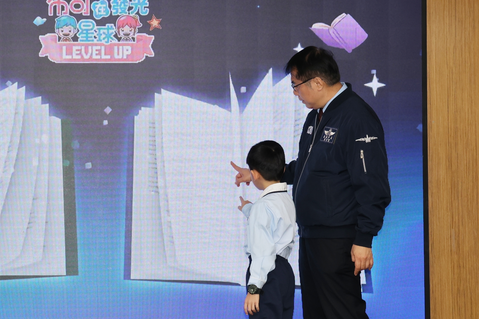 黃偉哲揭曉布可星球第6等級　台南閱讀教育解鎖永續新篇章