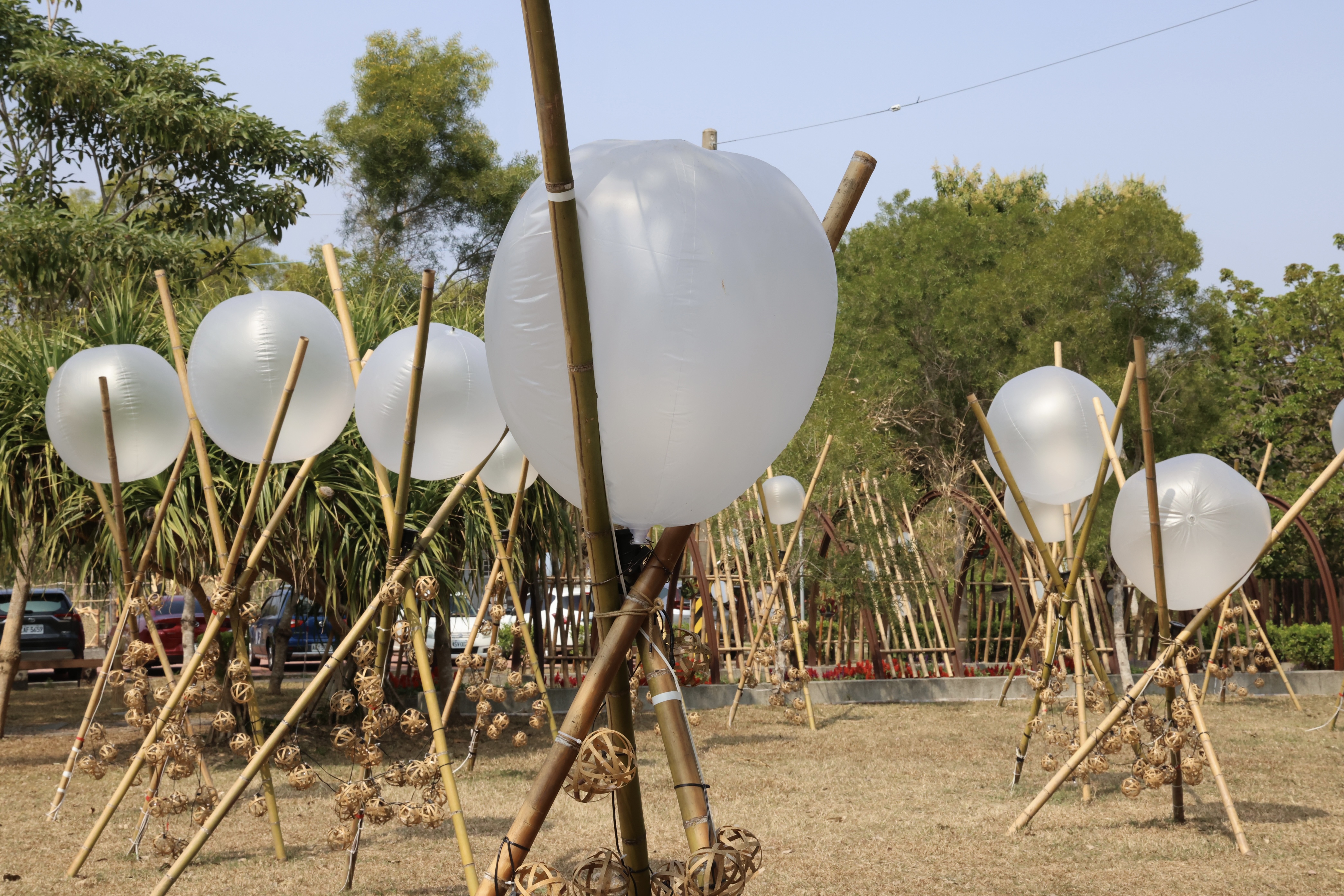 跨世代共創「淺山DNA」！左鎮燈會竹藝驚豔登場 黃偉哲讚：低成本創大效益