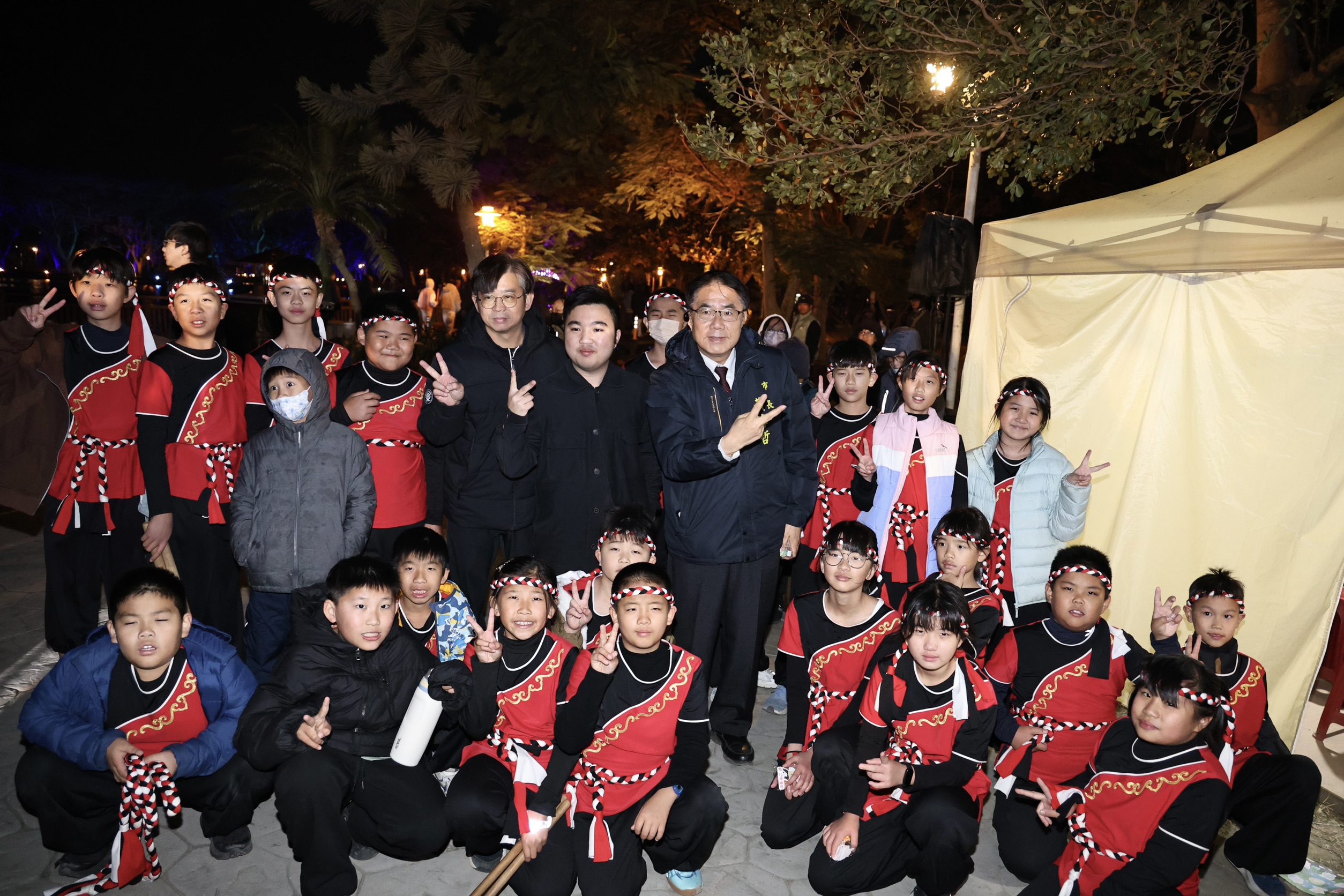 2026新營波光節今登場　原創IP共構光影打造天鵝湖夢境場域