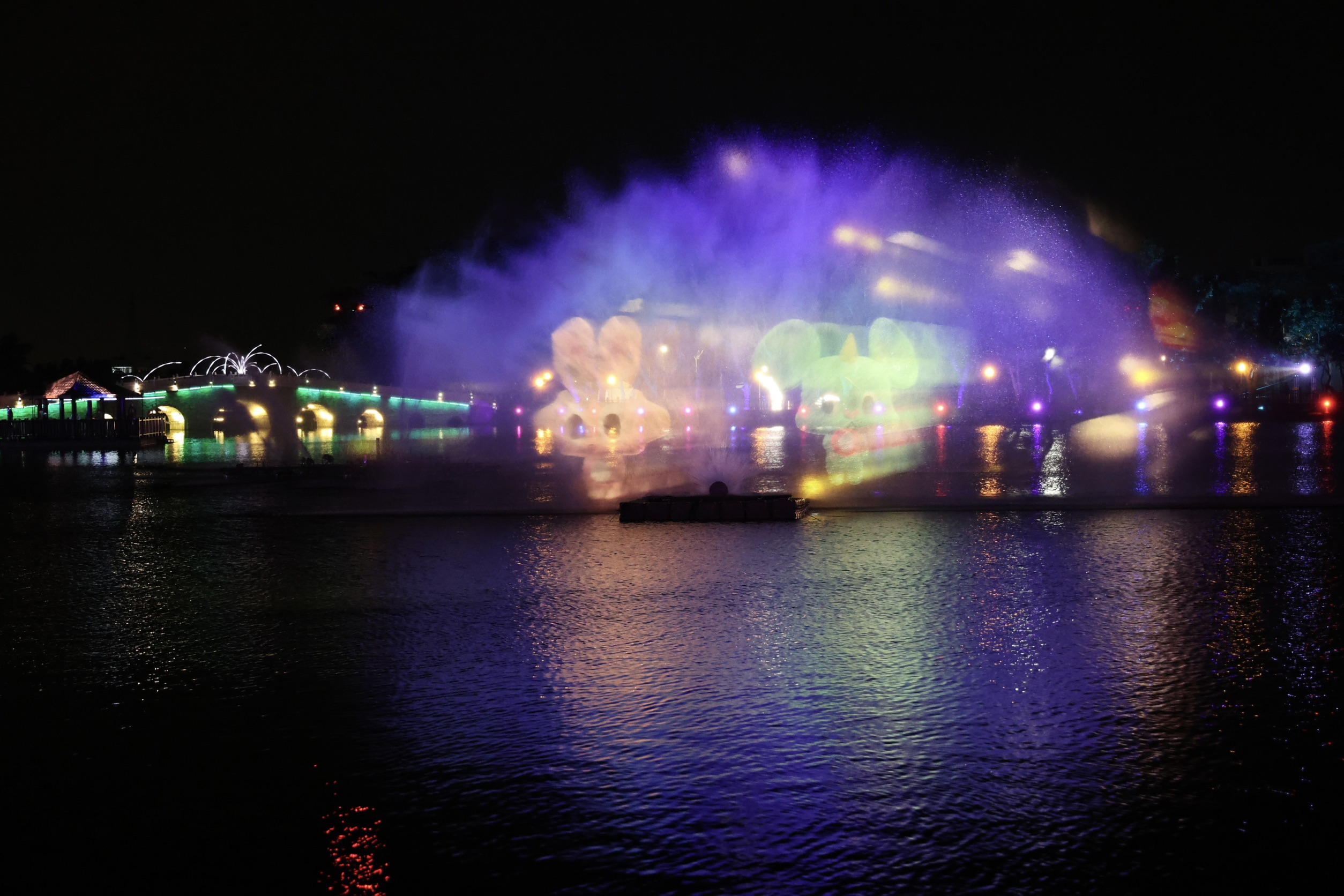 2026新營波光節今登場 原創IP共構光影打造天鵝湖夢境場域