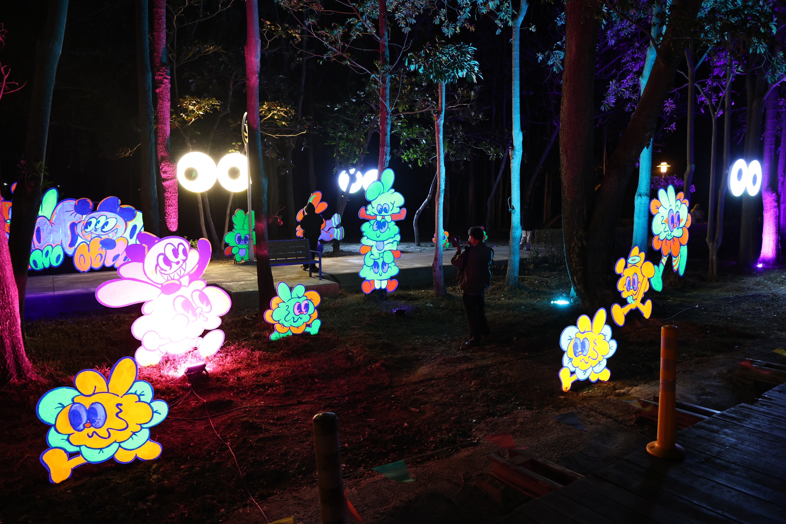 2026新營波光節今登場　原創IP共構光影打造天鵝湖夢境場域