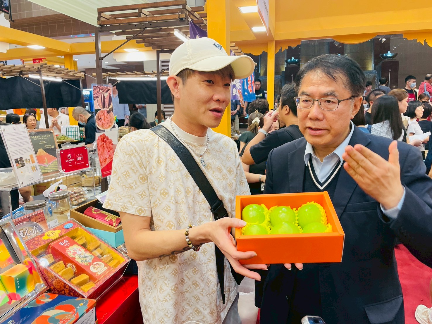 駐新加坡大使喜報佳音 台南蜜棗在星狂銷供不應求