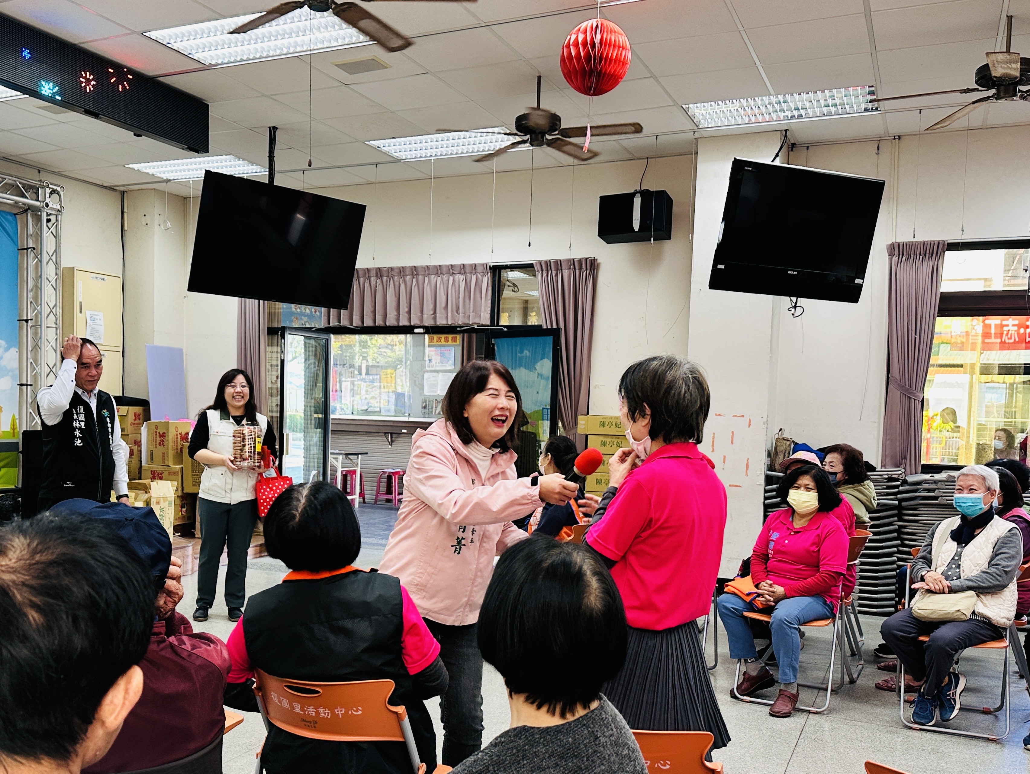 台南市府金馬伍吉紅包暖心送！關懷長者，歲末同歡