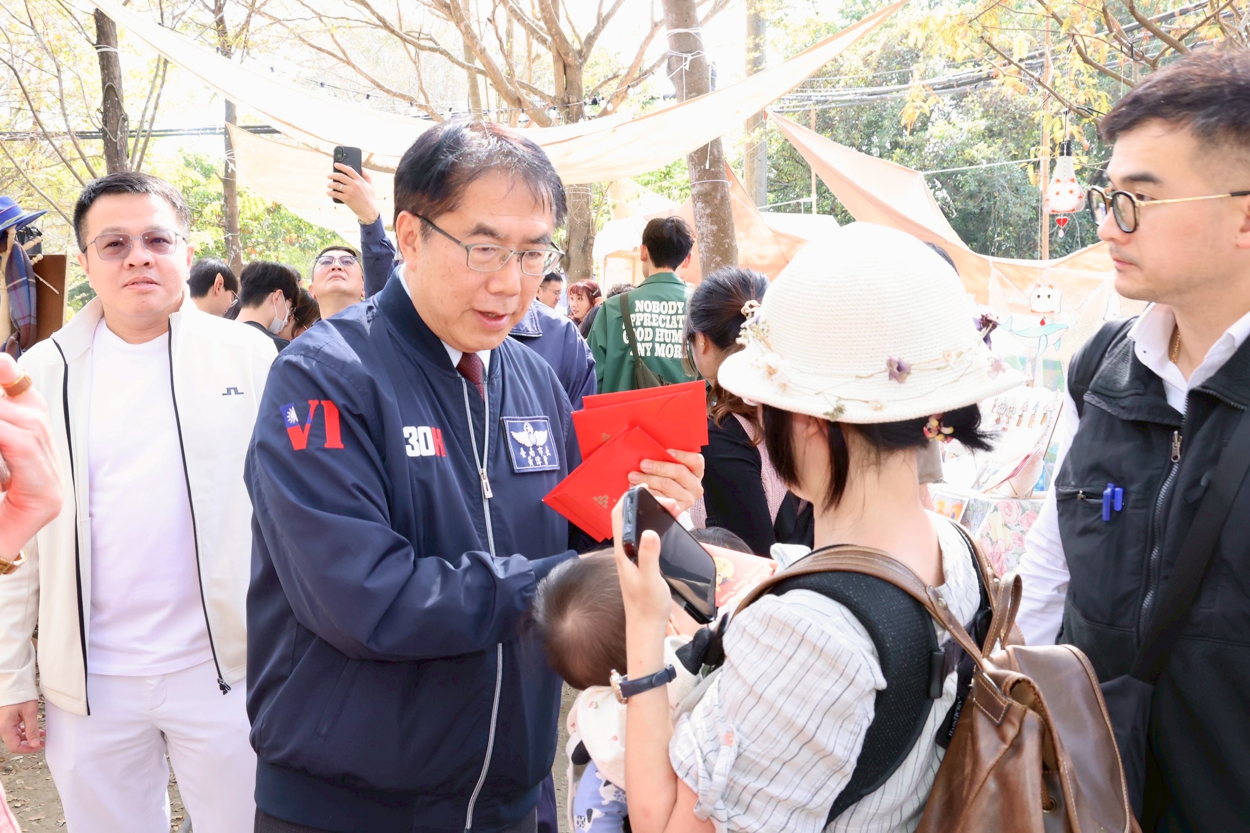 魔法藝術節在十鼓   黃偉哲參觀肯定文化創意能量