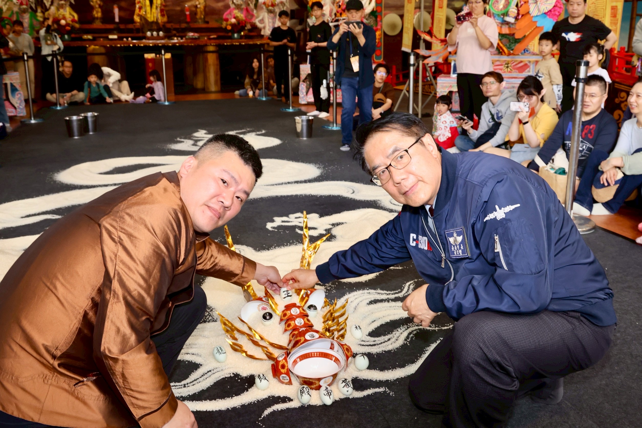 魔法藝術節在十鼓   黃偉哲參觀肯定文化創意能量