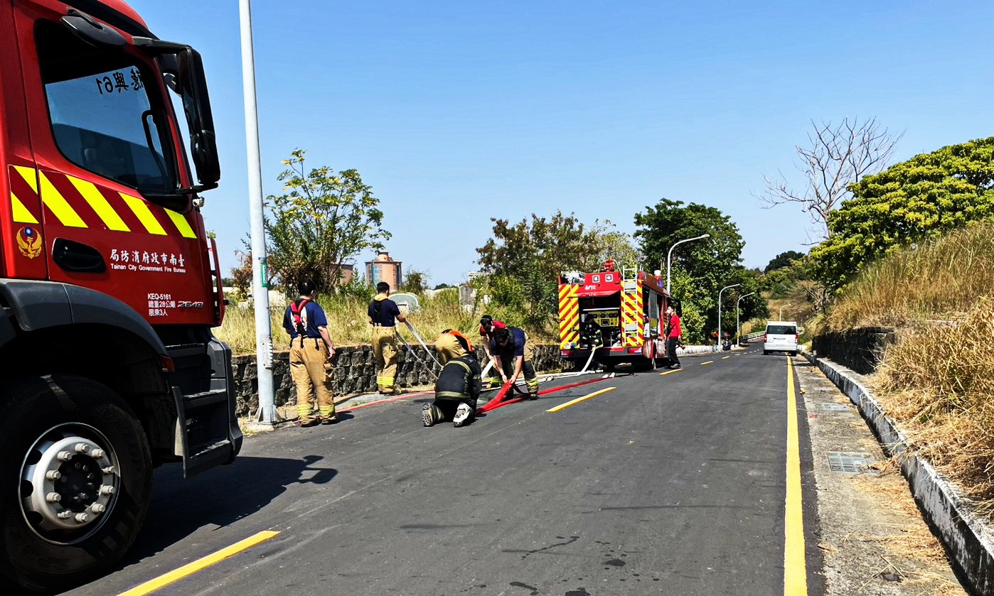 春節公墓火警頻傳 臺南殯葬所籲：祭祖切勿亂燒雜草，觸法得不償失