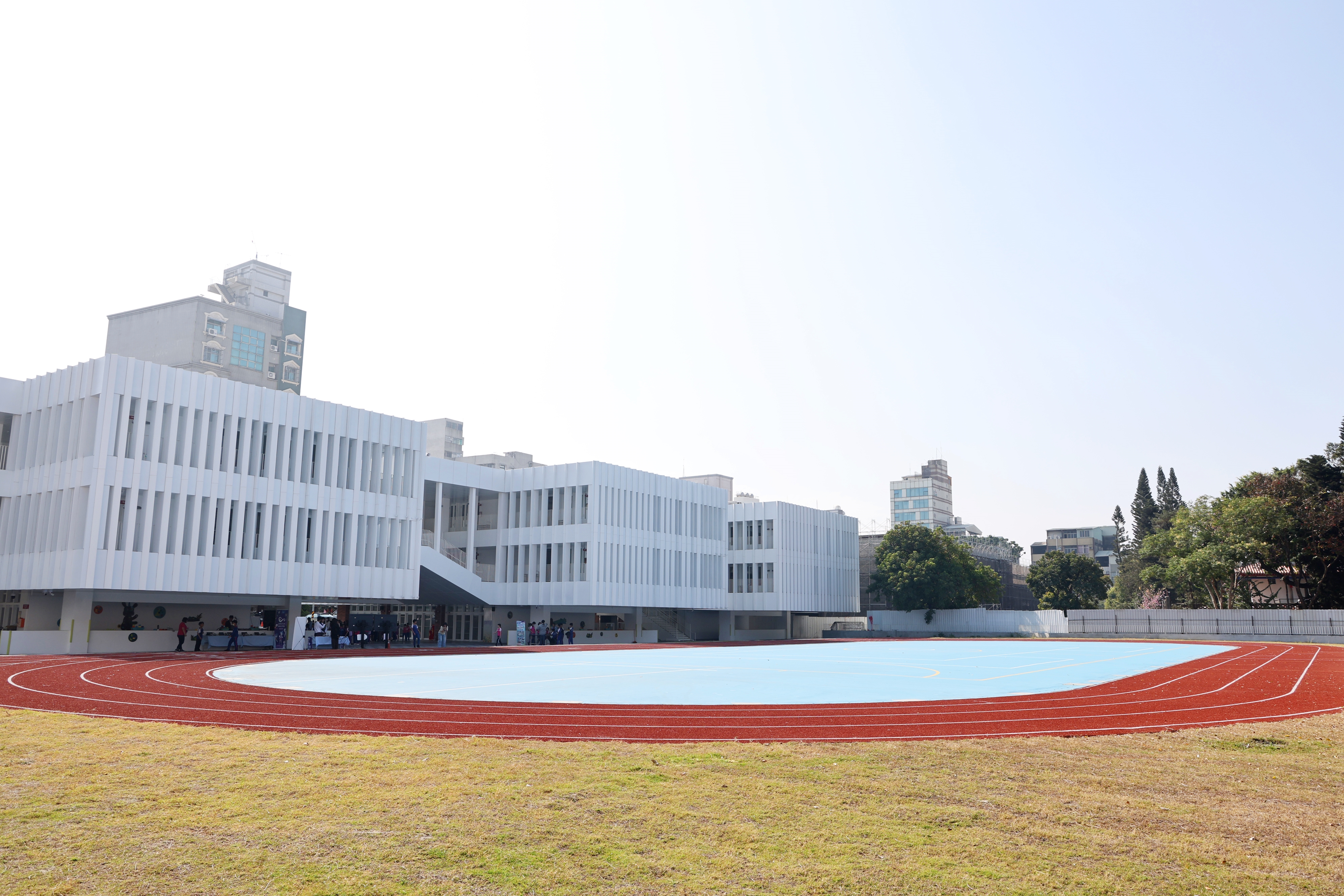 赤崁曙光迎新篇　成功國小新校舍啟用　黃偉哲：讓孩子安心學習、成功起飛