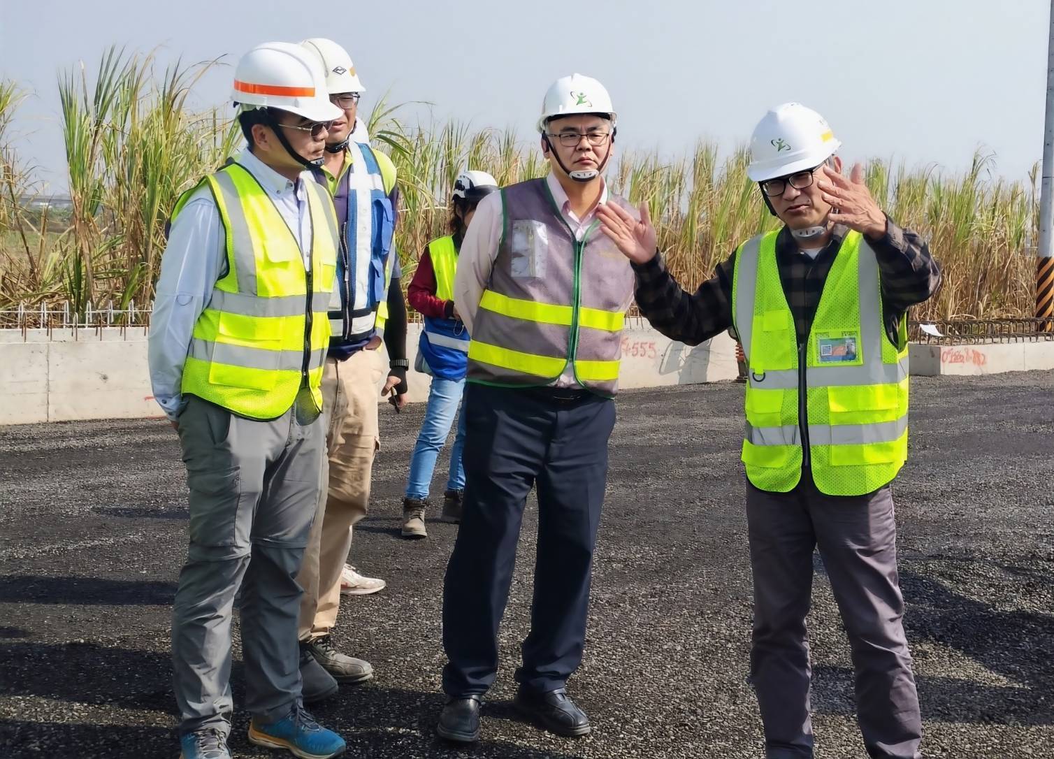 南市全國首創 廢瀝青轉做路基 邁向淨零工程