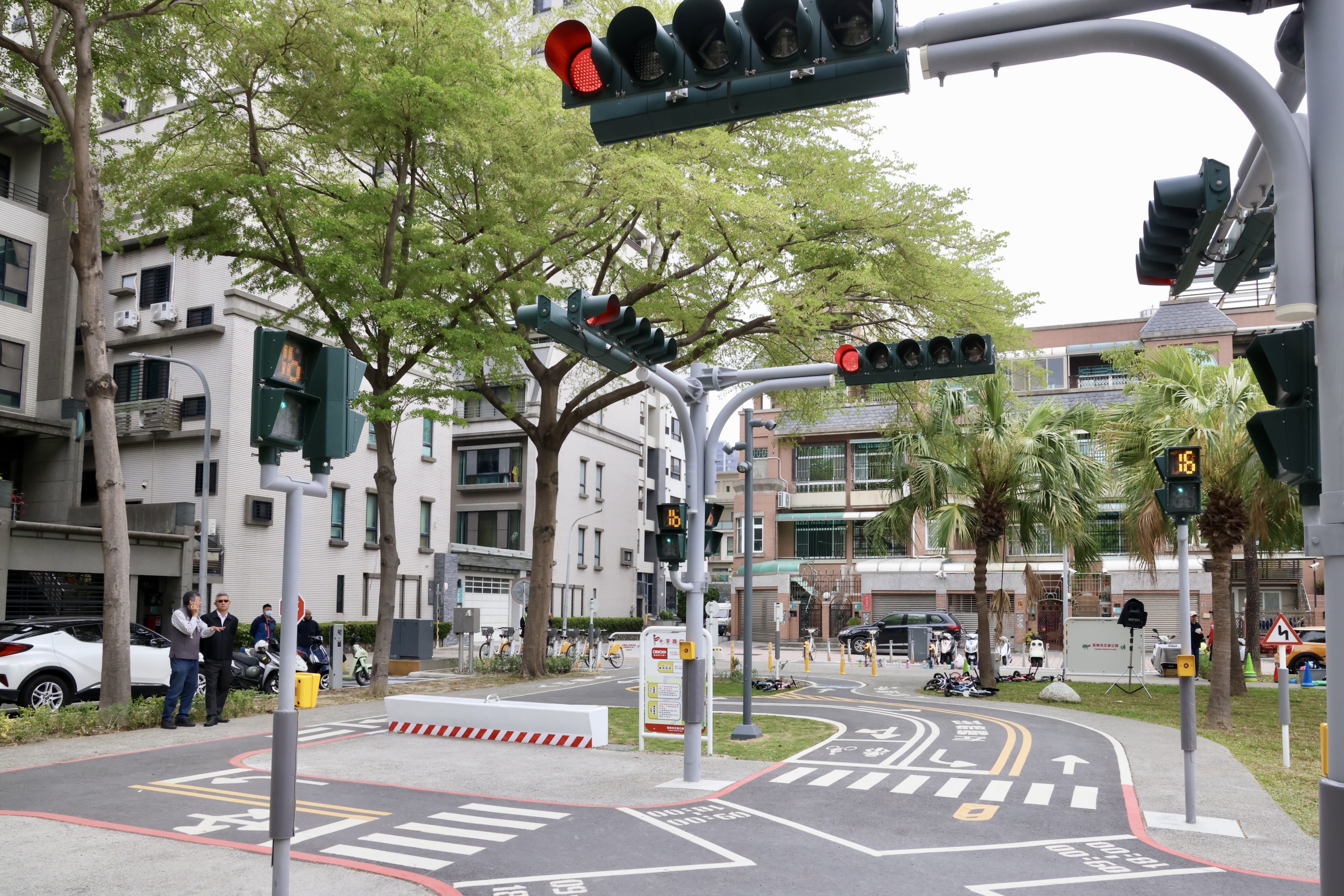 特色公園遊戲場新春打卡抽獎揭曉  200隻「菜奇鴨」玩偶尋找新主人