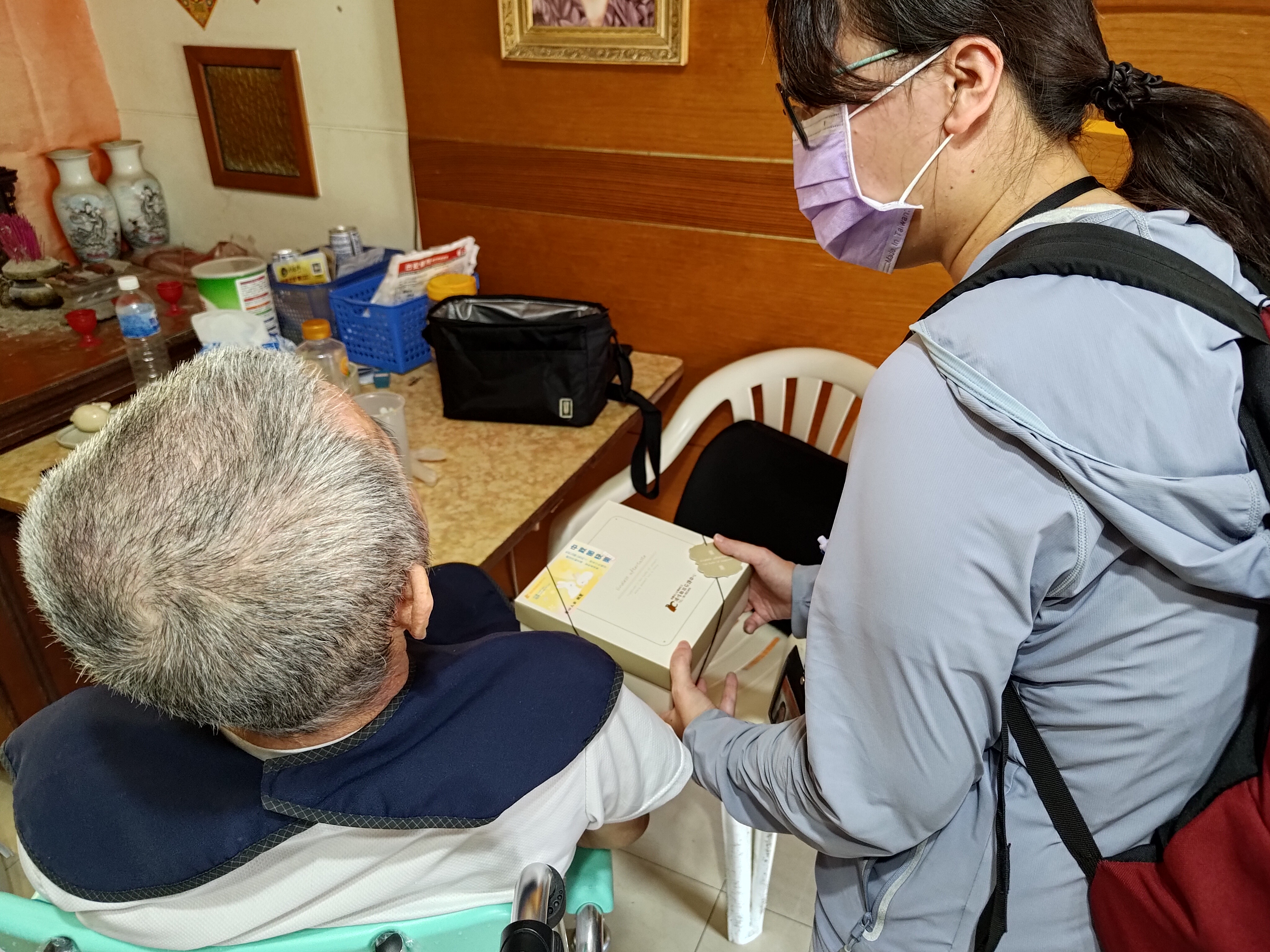 面臨超高齡時代來臨 黃偉哲強化社工評估 與身心障礙者服務中心共同守護身心障礙家庭