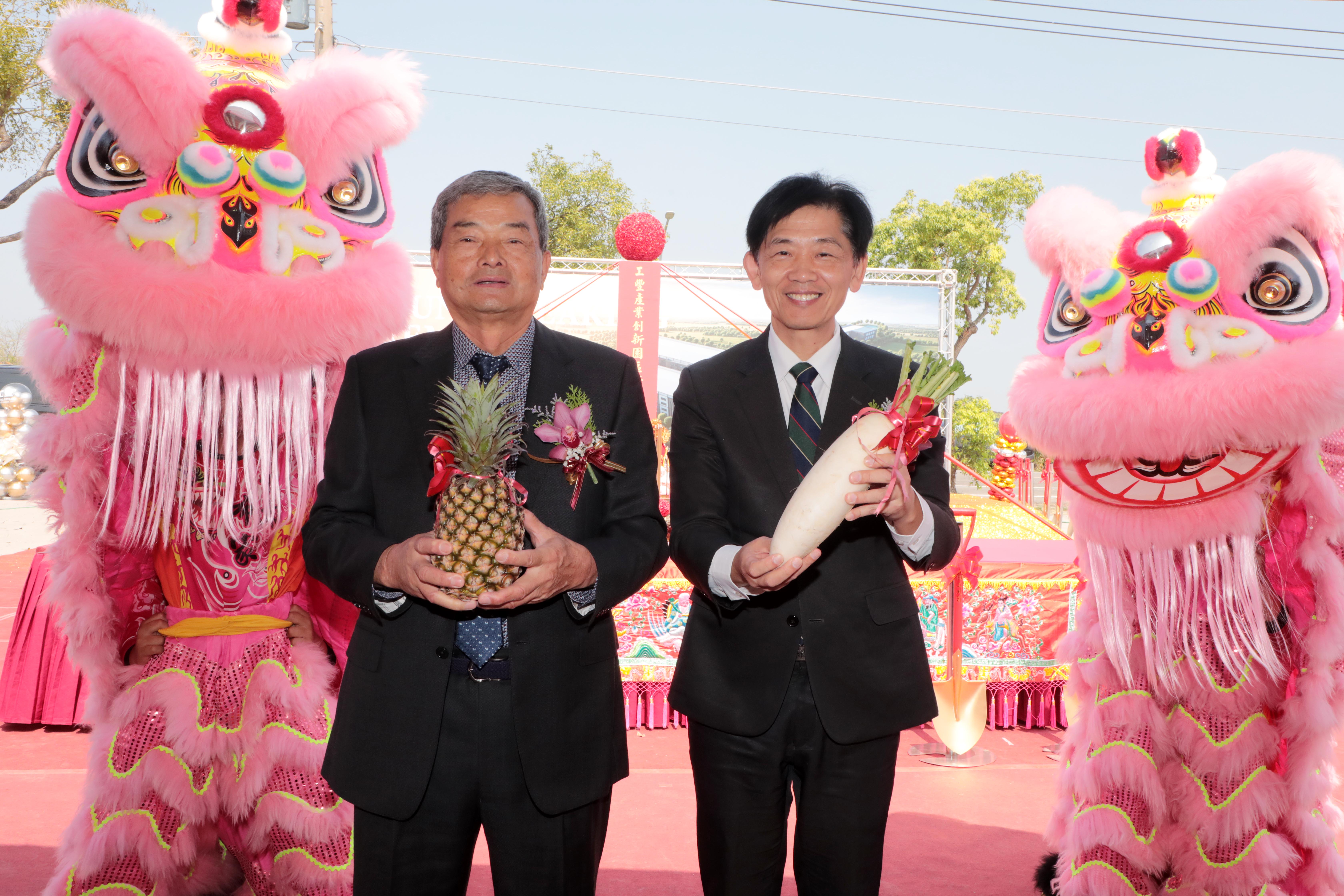 黃偉哲肯定台南在地企業智慧製造，斥資20億打造產業創新園區