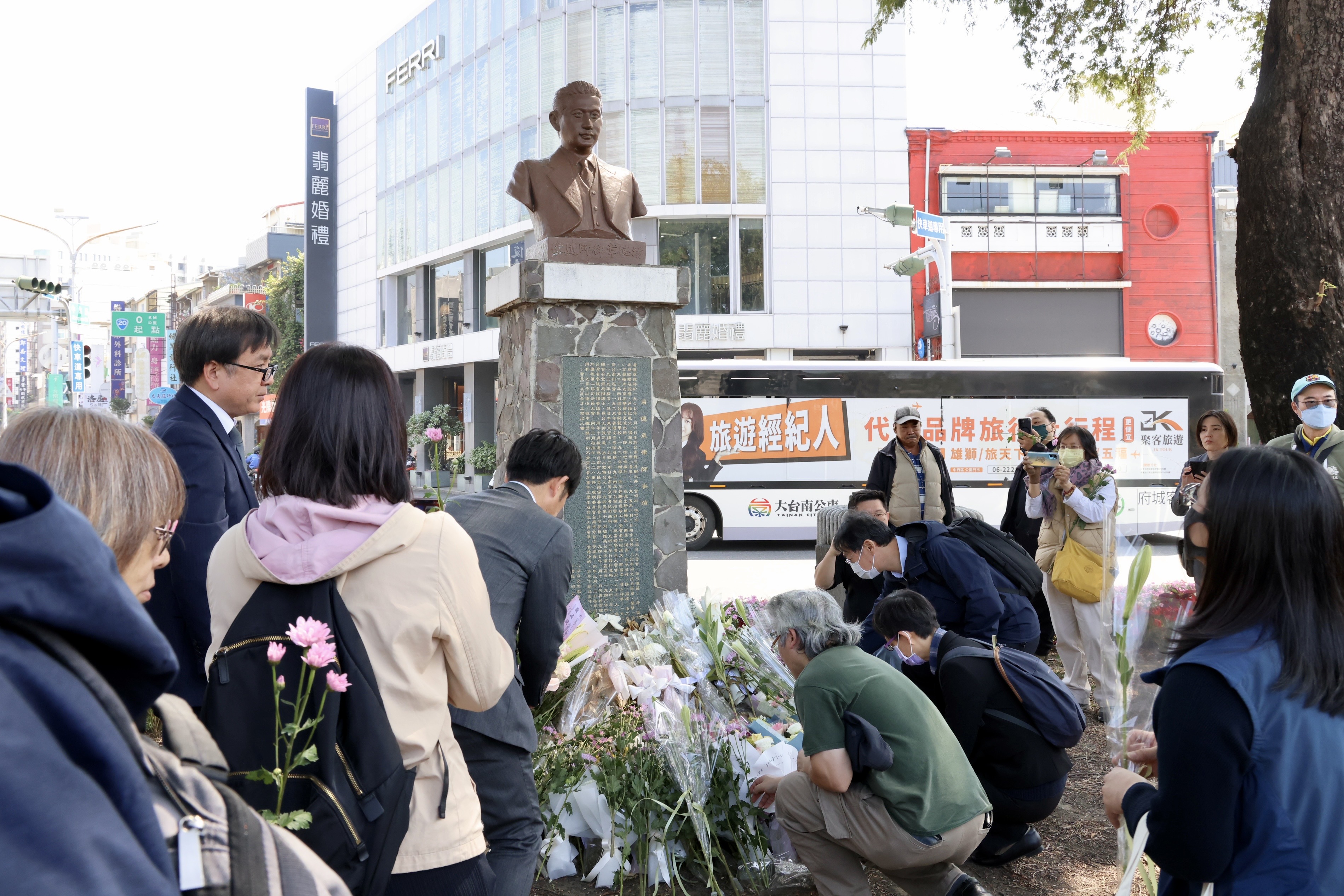 黃偉哲出席湯德章追思會 感謝為臺南的自由民主付出
