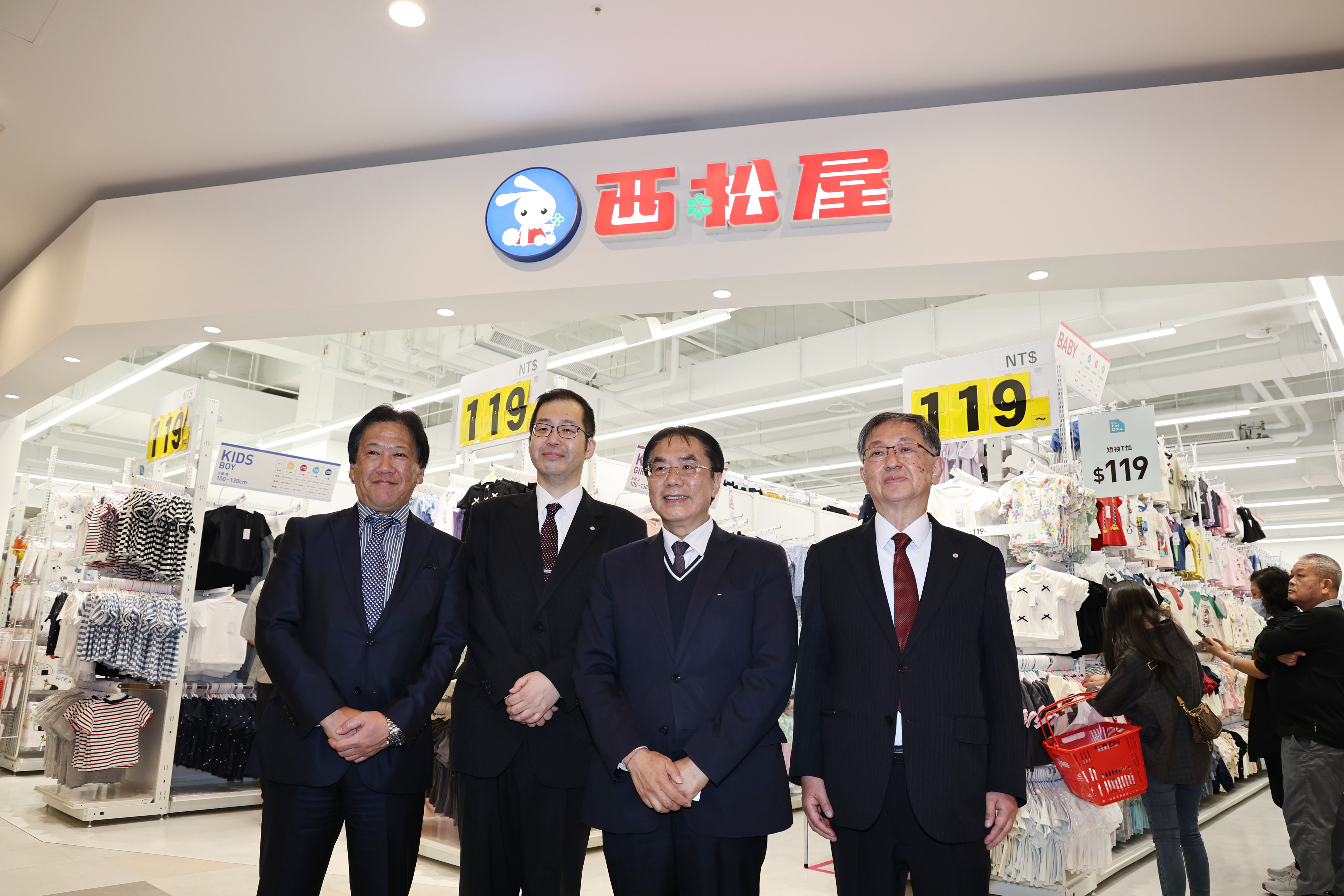 黃偉哲開箱三井OUTLET二期 日本西松屋海外展店首選台南