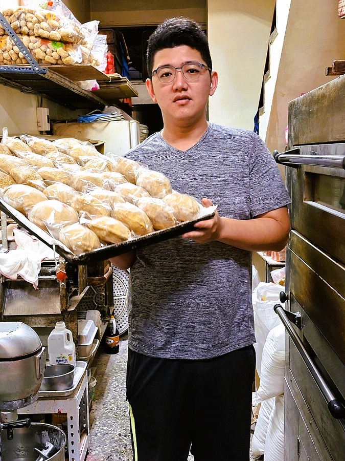 「鹹甜引路臺南味」水仙宮市場人氣名店「寶來香餅舖」，鳳片、蒜茸枝、餅粒仔古早味點心不容錯過