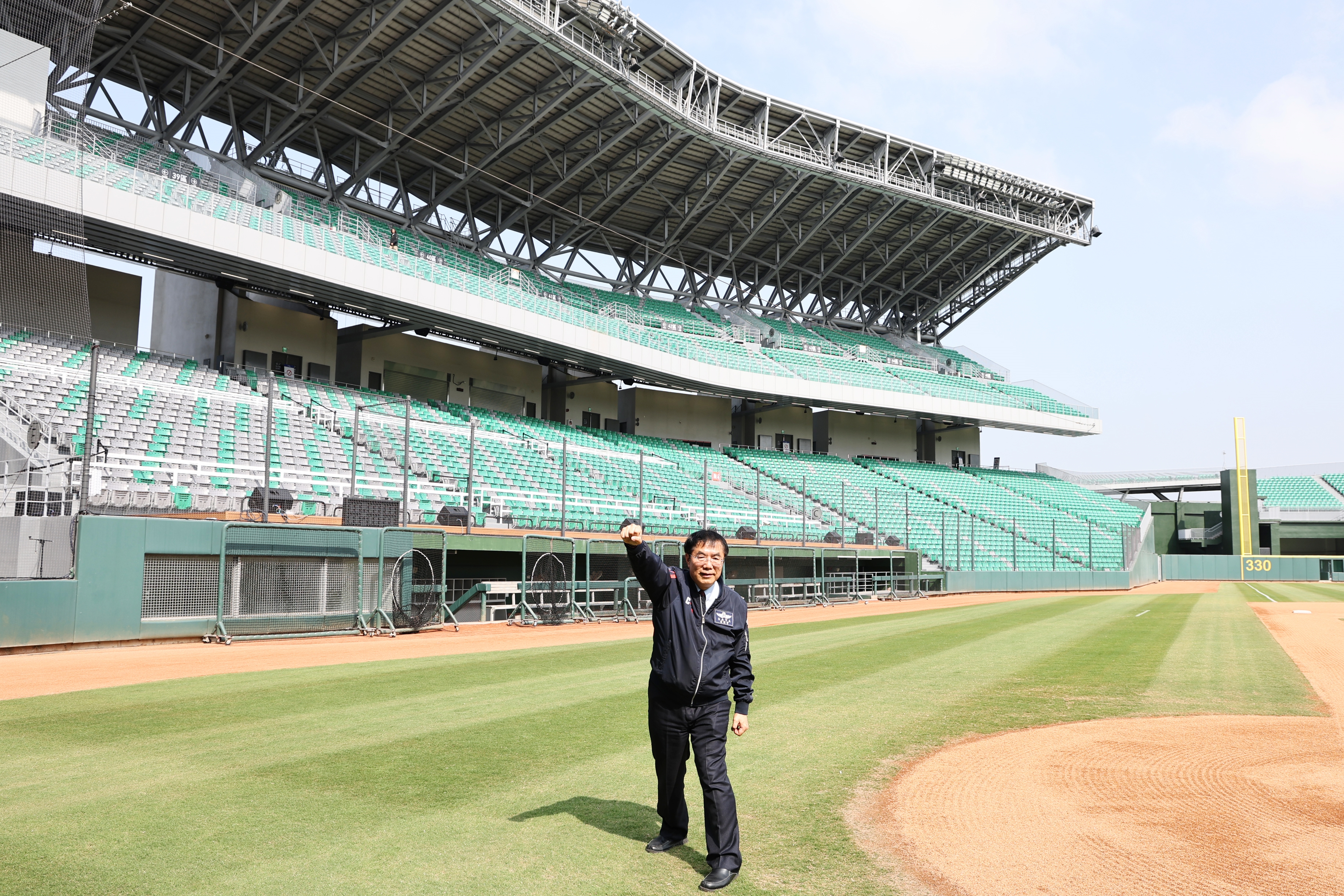 2.5萬席全國最大戶外棒球場啟用　臺南亞太329開幕戰門票完售