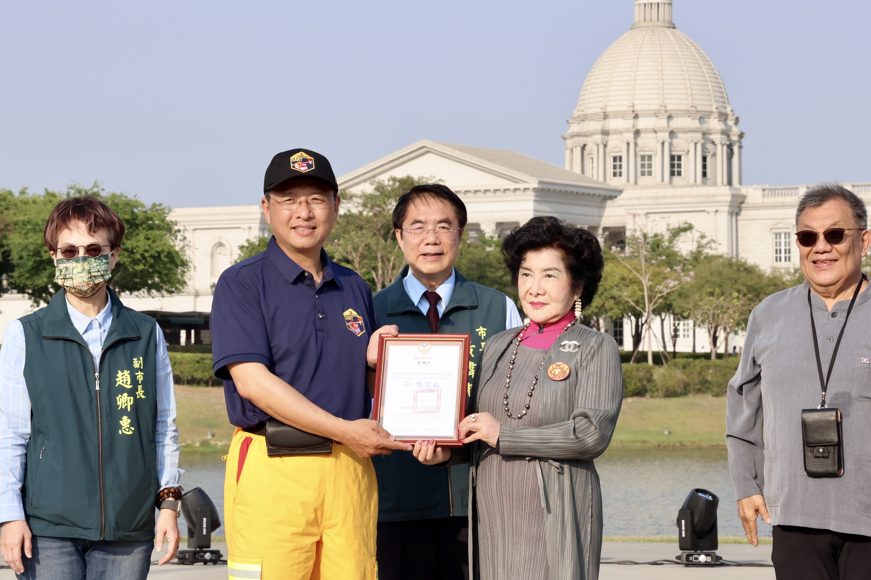 強友會以文會友結合公益　捐贈消防設備提升台南救災量能