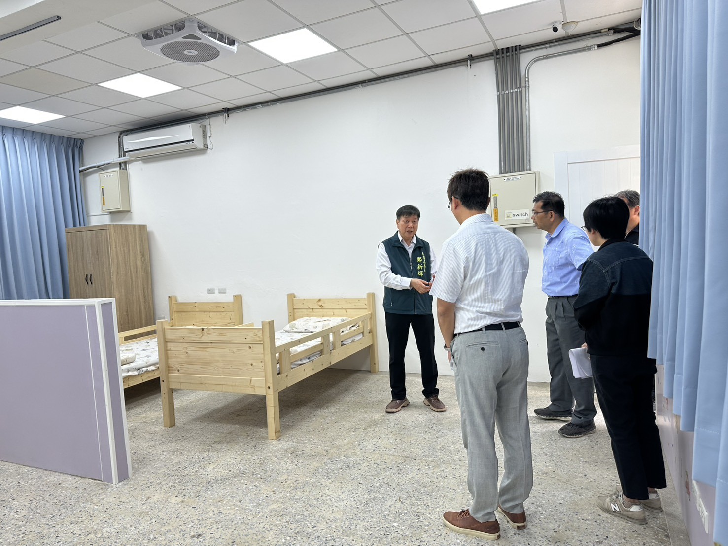停辦校區翻轉再利用 南市教育局長視察南化區學生宿舍整建工程