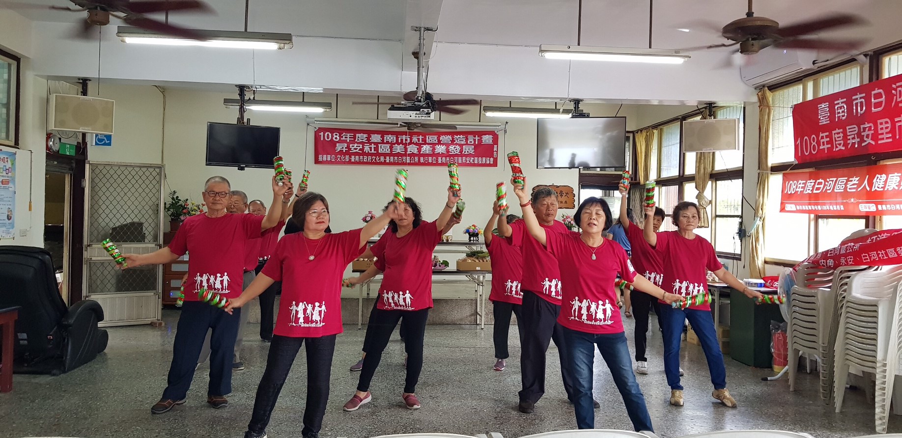 昇安社區婆婆媽媽們的活力舞蹈
