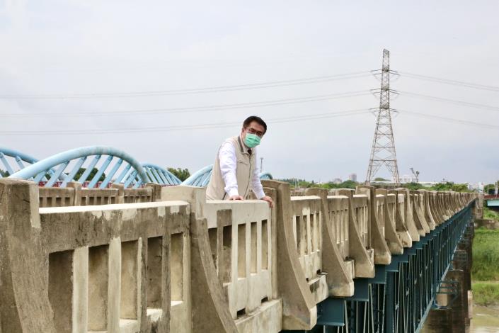 黃偉哲視察曾文溪渡槽橋修復工程渡槽橋將成為民眾旅遊打卡的新景點1