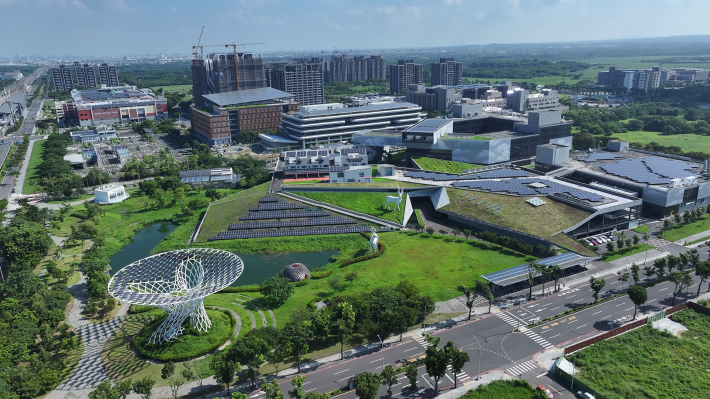 台南持續吸引國際大廠進駐 展現南部產業升級的強大實力