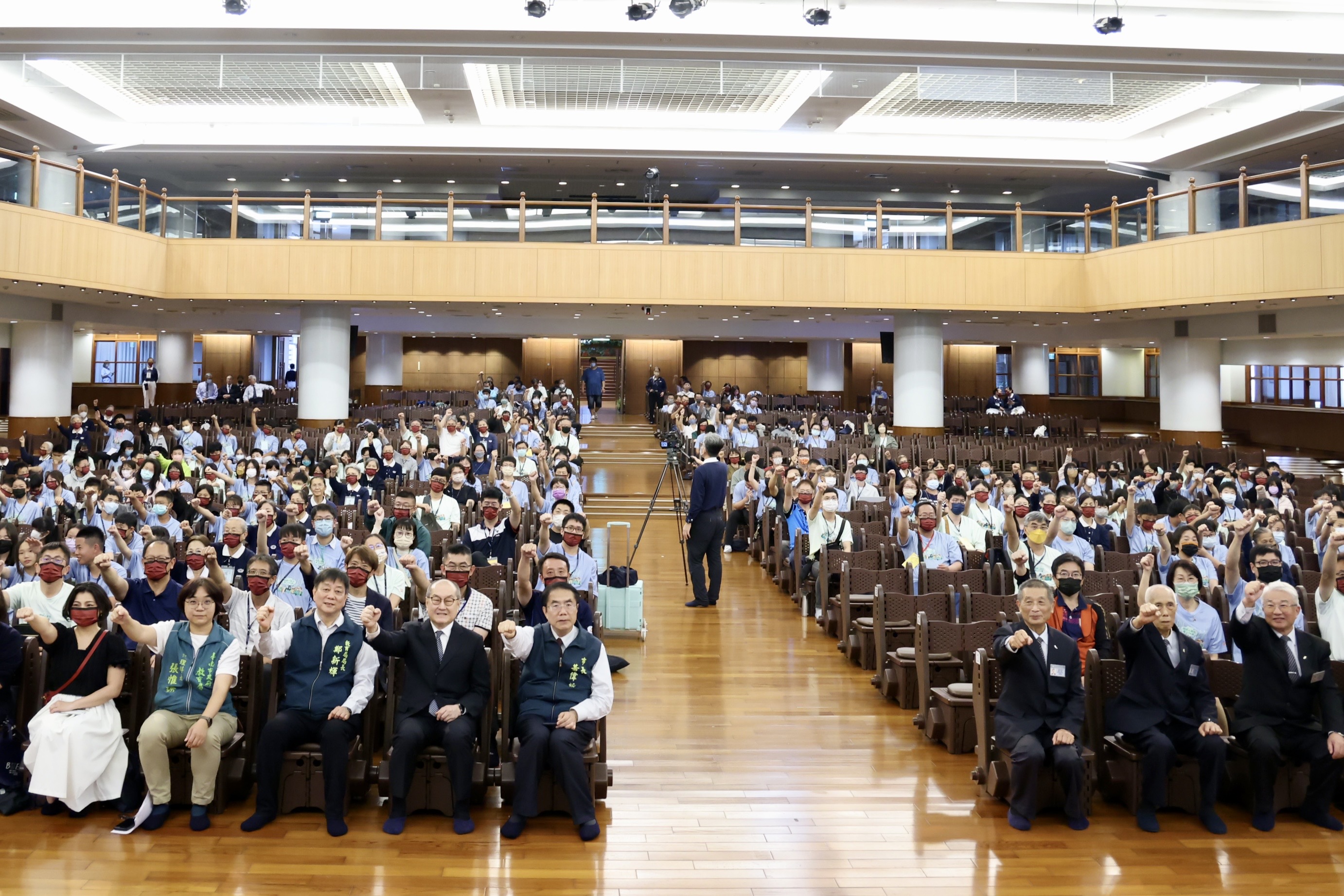 第五屆慈濟x PaGamO環保防災電競賽登場 黃偉哲勉勵小勇士展現實力爭取榮耀