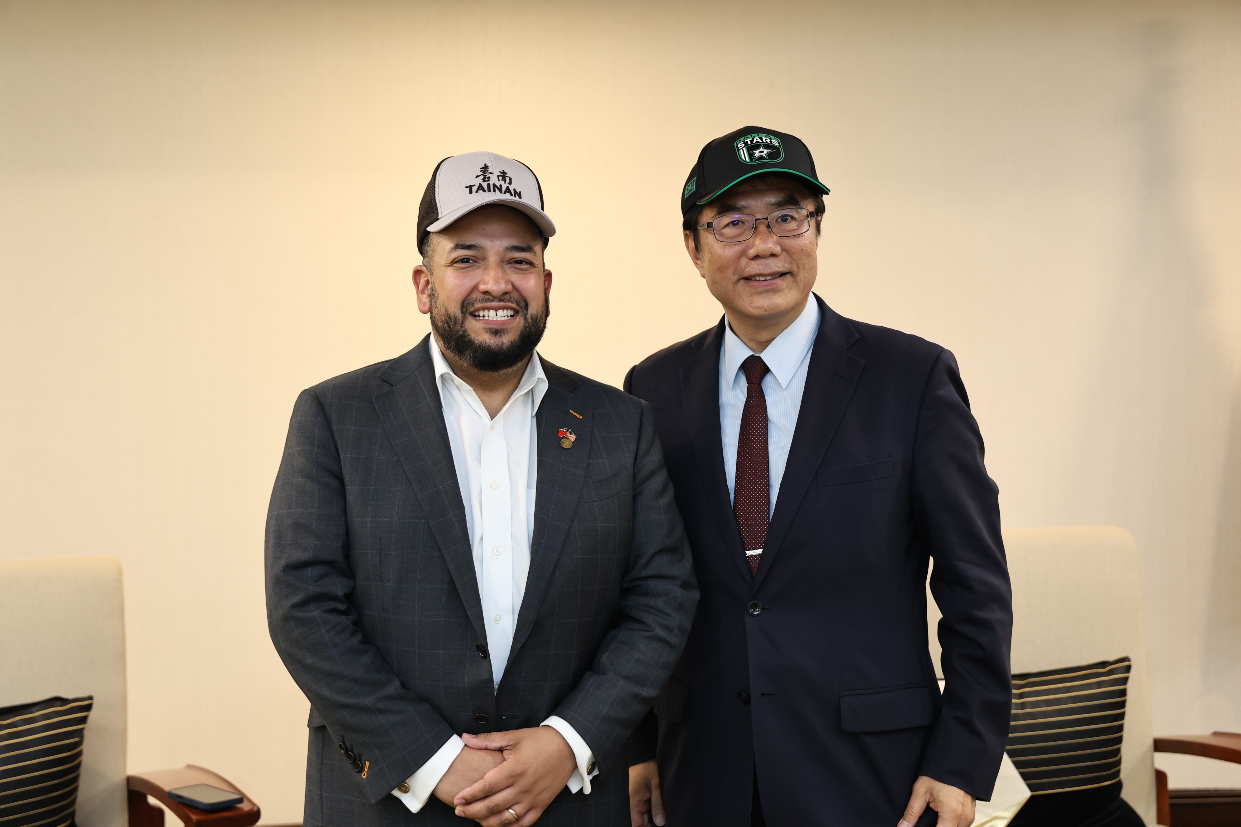 美國各州政界青年領袖訪問台南 與黃偉哲共討地方治理經驗