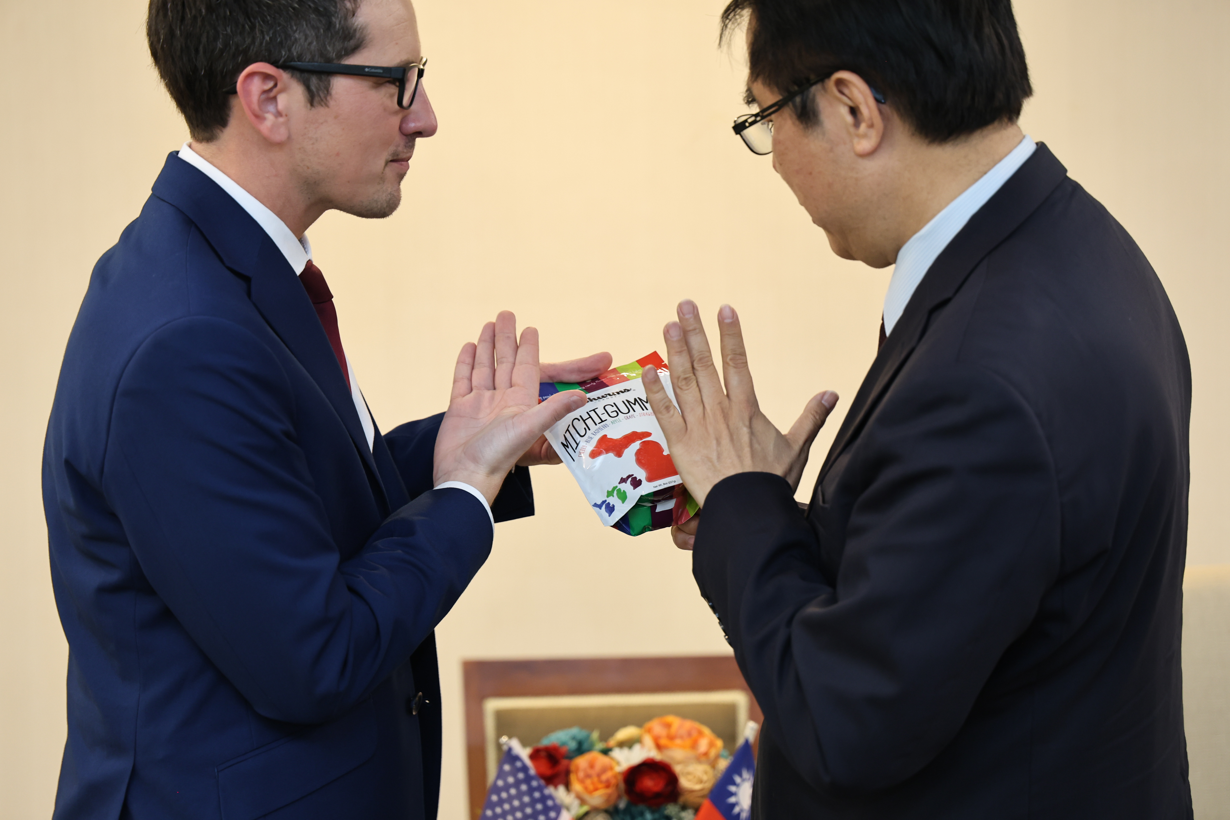 美國各州政界青年領袖訪問台南 與黃偉哲共討地方治理經驗