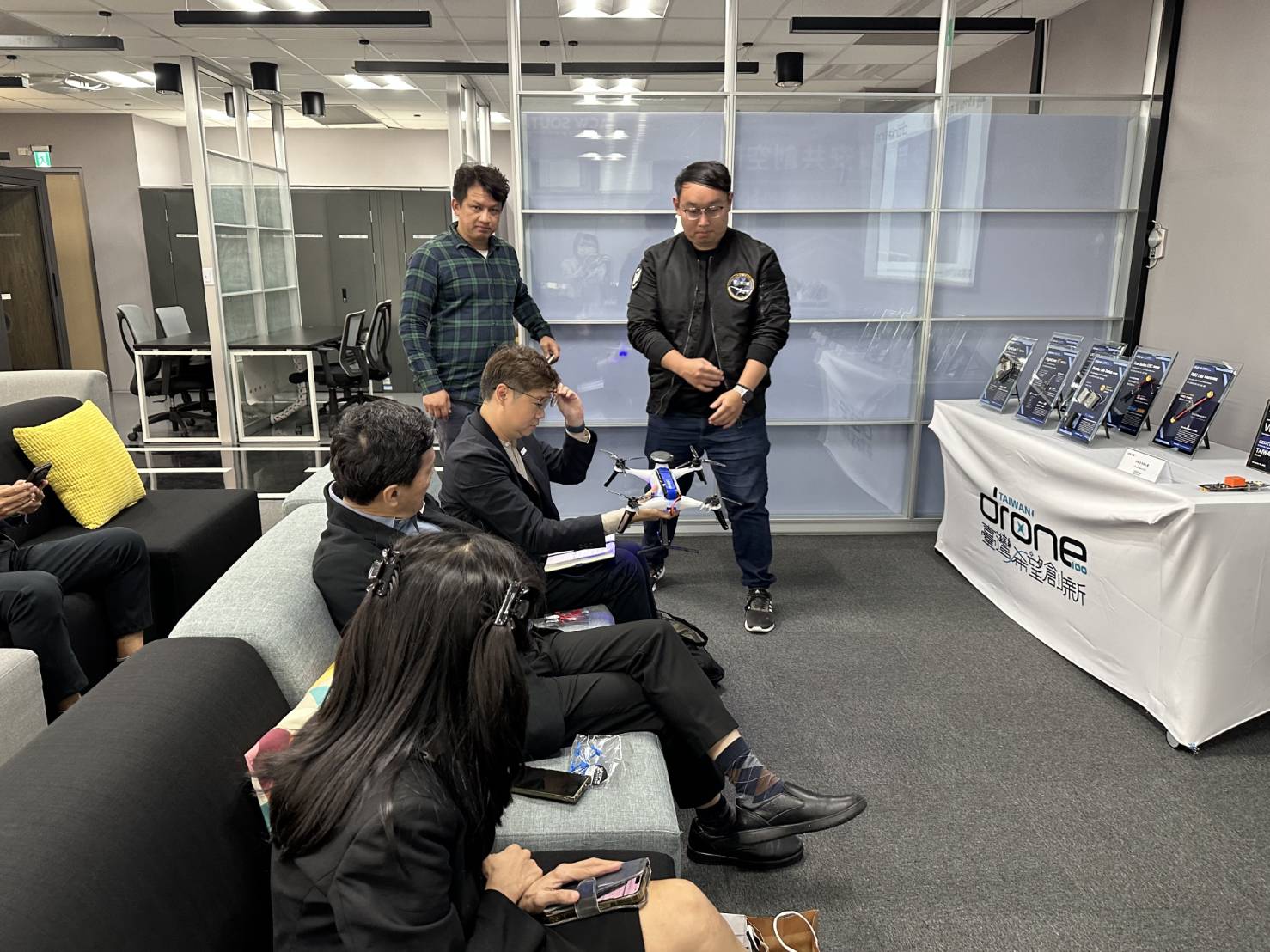 新加坡理工學院到訪沙崙 開拓航太與無人載具人才實習契機