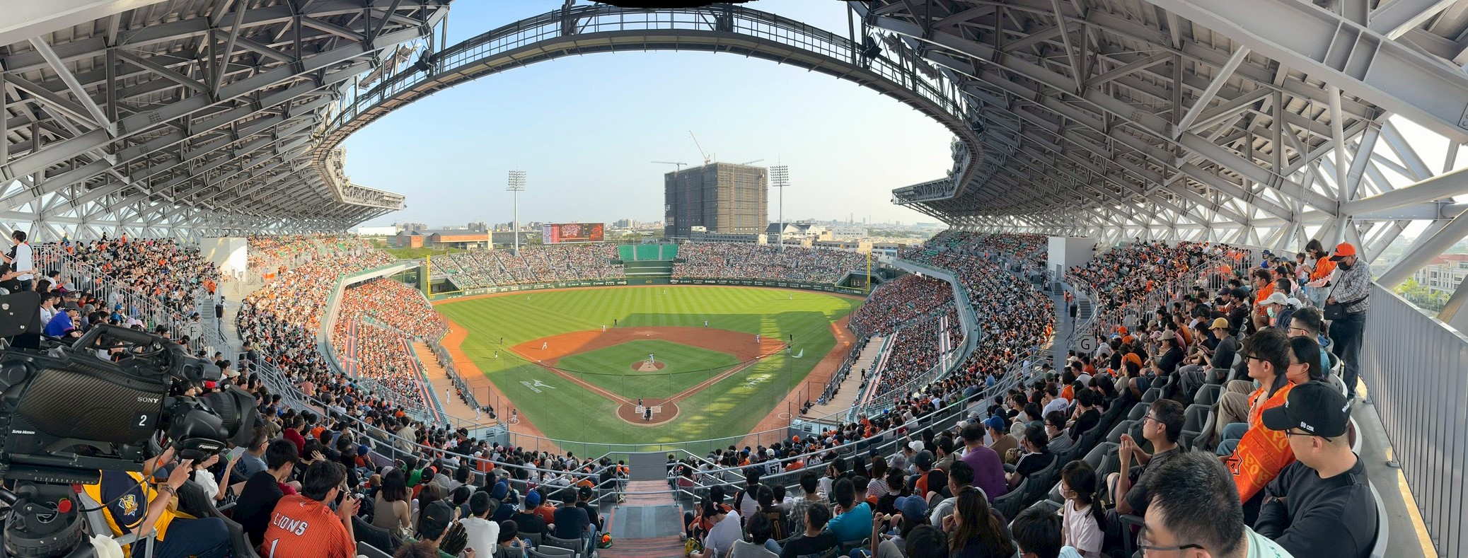 亞太主球場中職開幕戰順利完賽　見證臺南棒球發展重要里程碑