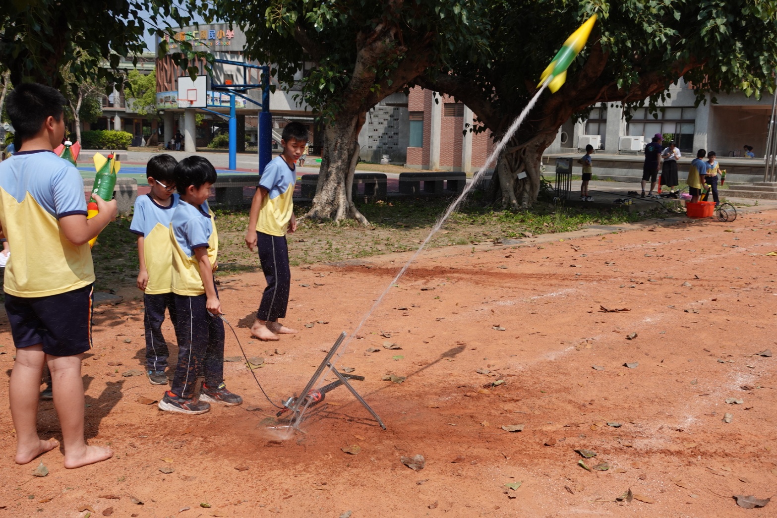 結合AI、雙語與實境解謎 南市國小兒童節活動好有創意 連大人都想報名參加