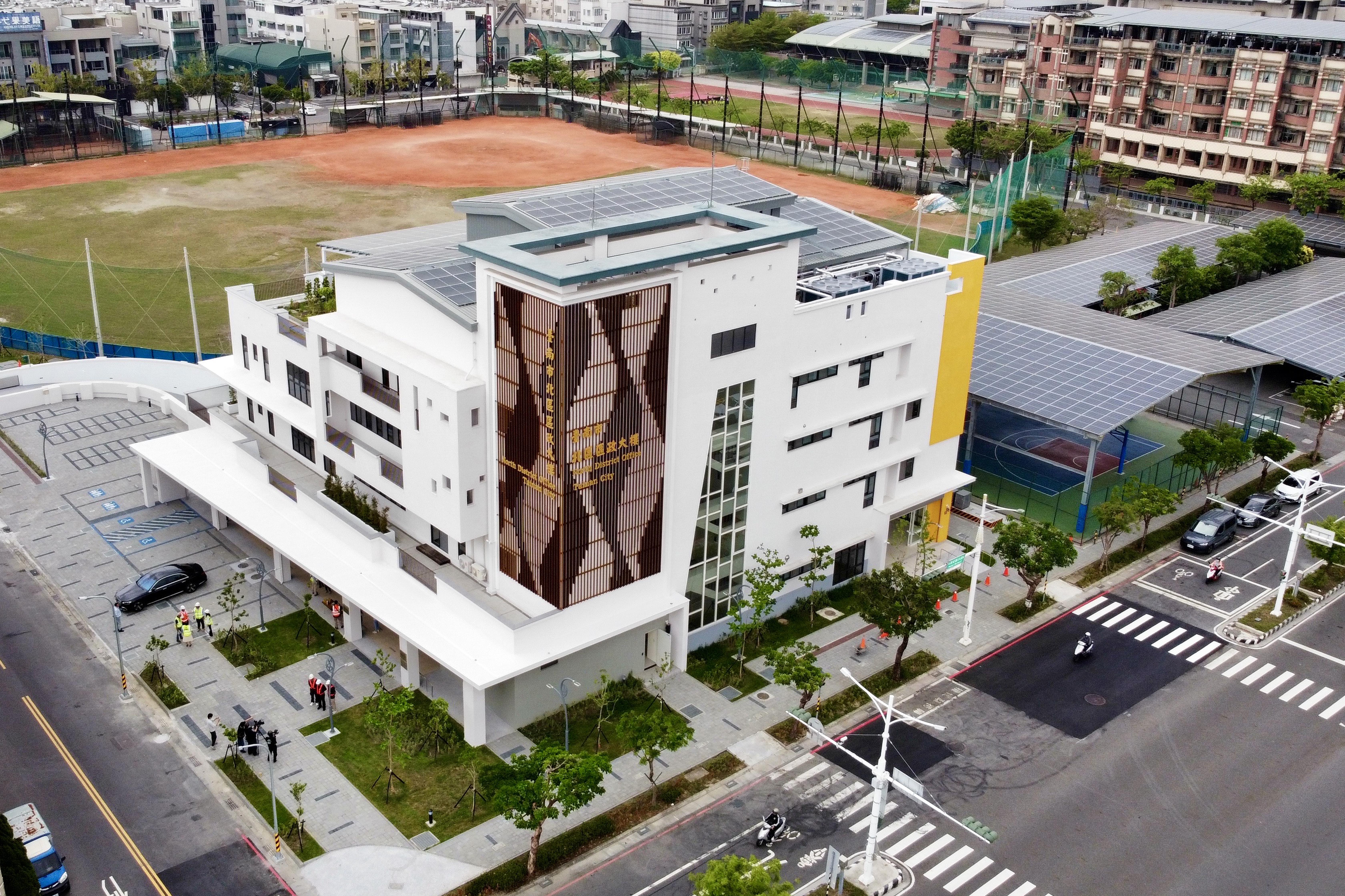 北區區政大樓4/13啟用  黃偉哲視察盼成為行政新地標