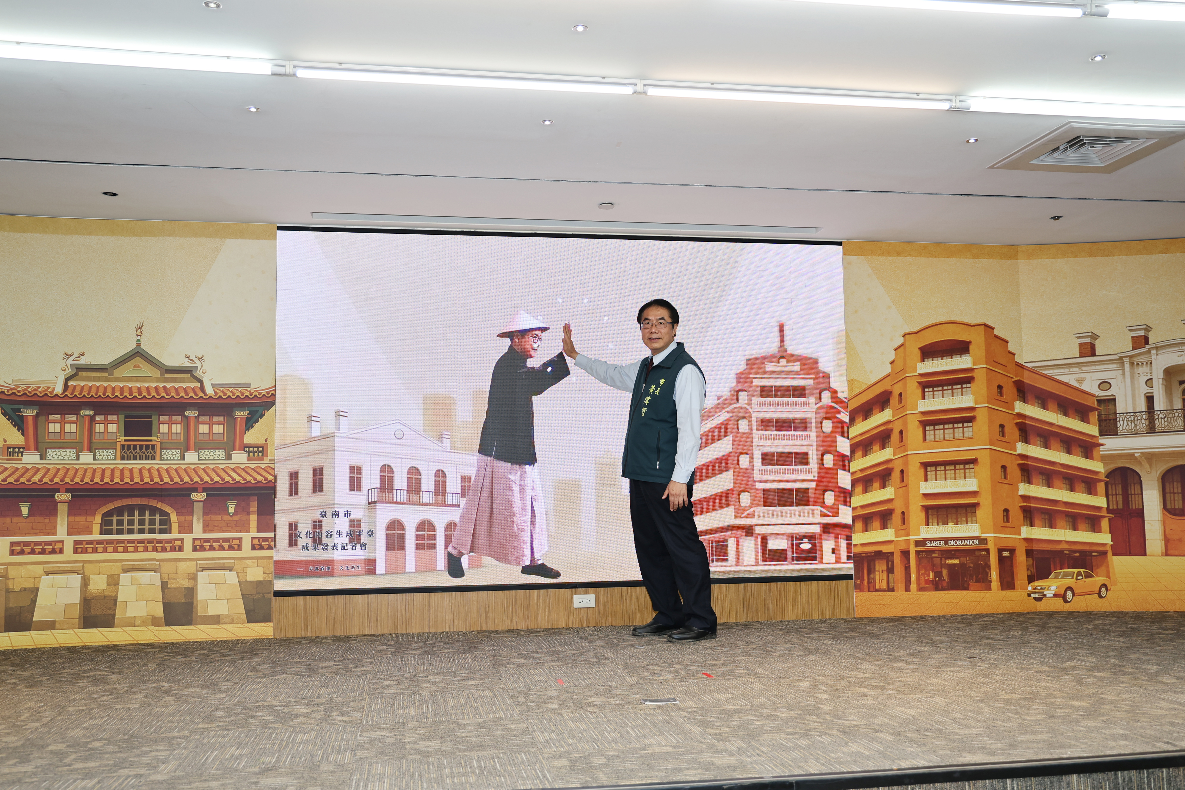 六都首創！黃偉哲推AI文化內容生成平台  匯聚萬張老照片訓練專屬模型