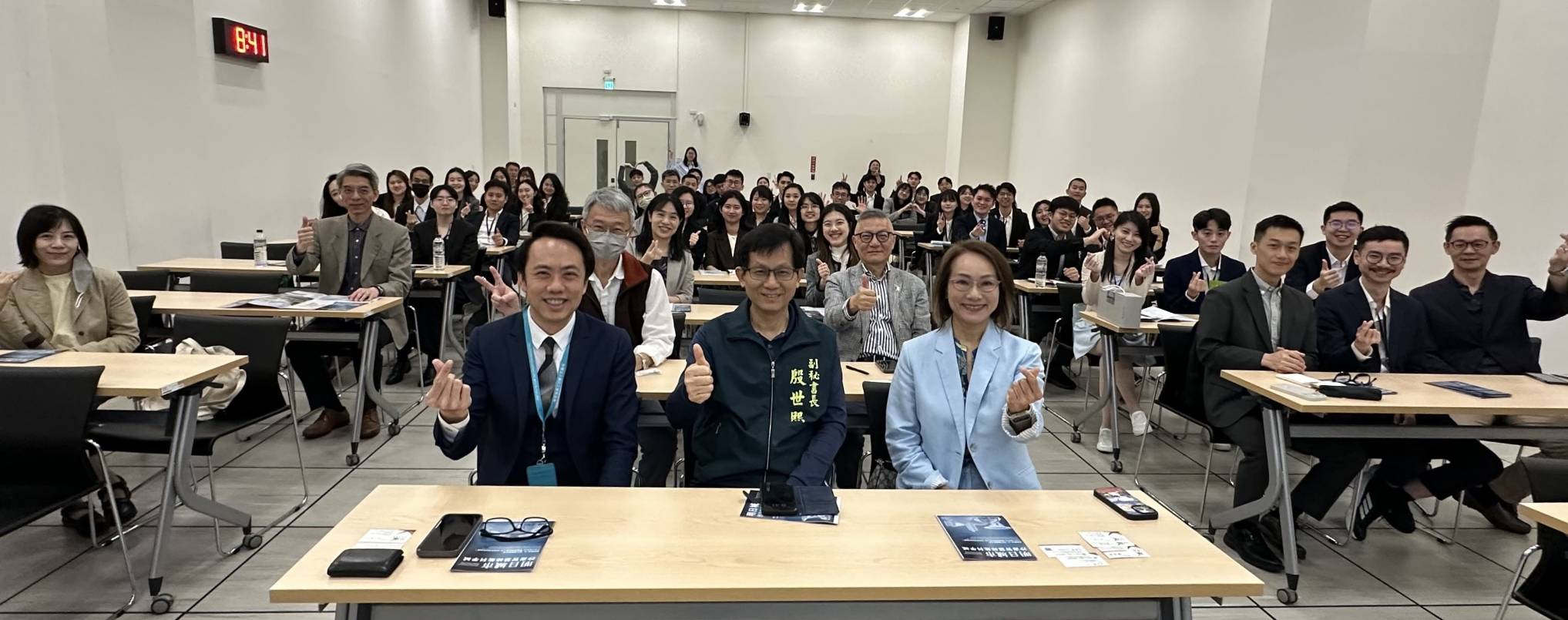 外交部率未來外交前線菁英參訪沙崙智慧綠能科學城 實地見證臺灣科技實力