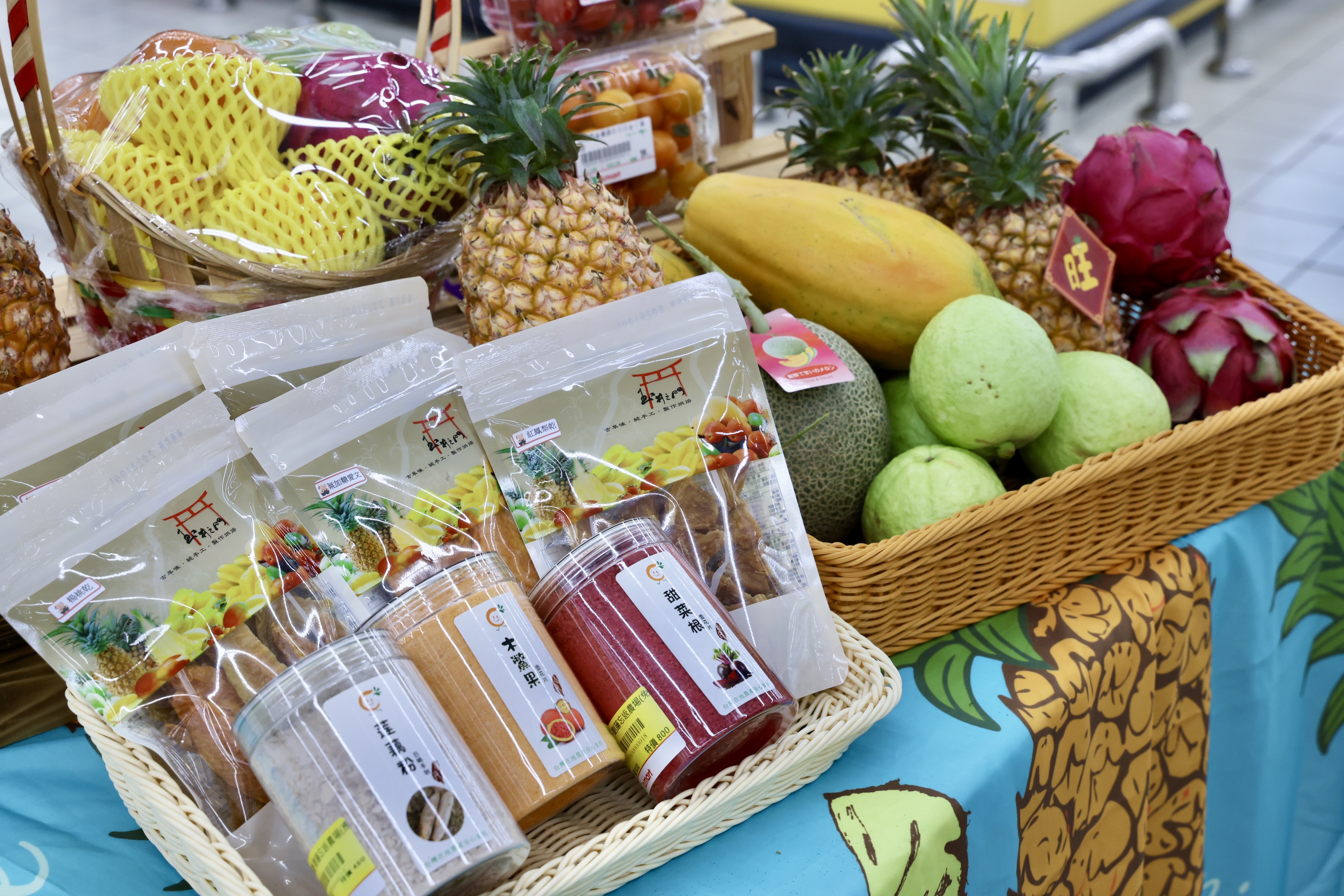 迎清明連假 台南優質農產展售在台中登場 黃偉哲邀您品嚐台南好滋味