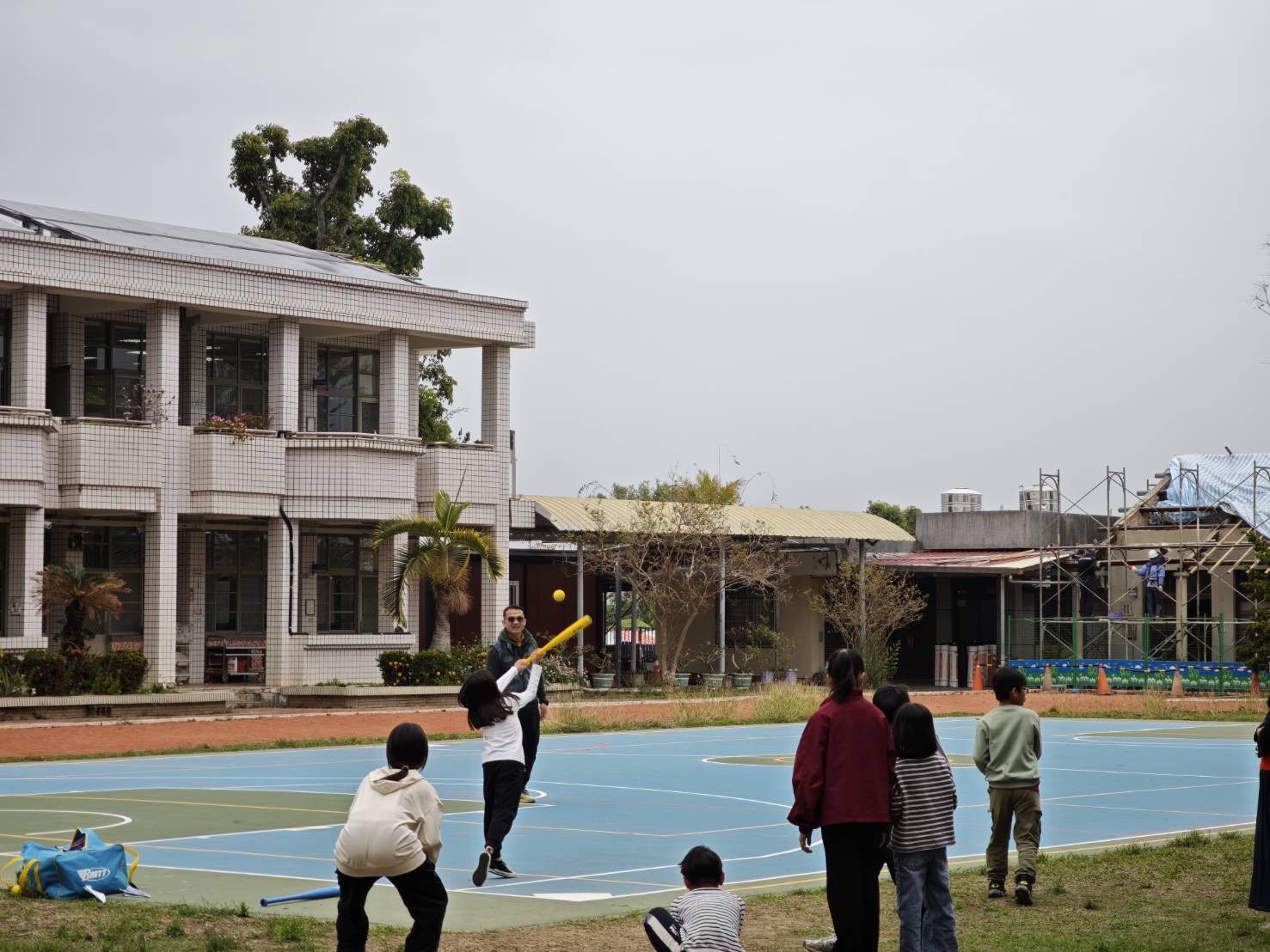 臺南樹人國小4合1球場耀眼登場 體育局挹注145萬打造校園運動美學