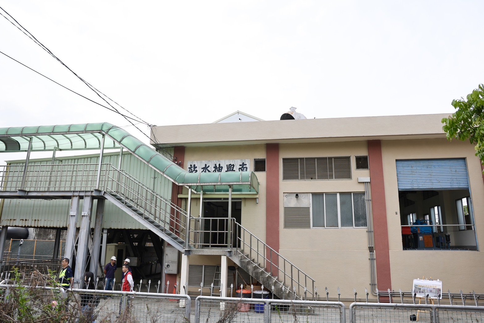 黃偉哲視察南興抽水站更新工程　確保汛期防洪無虞