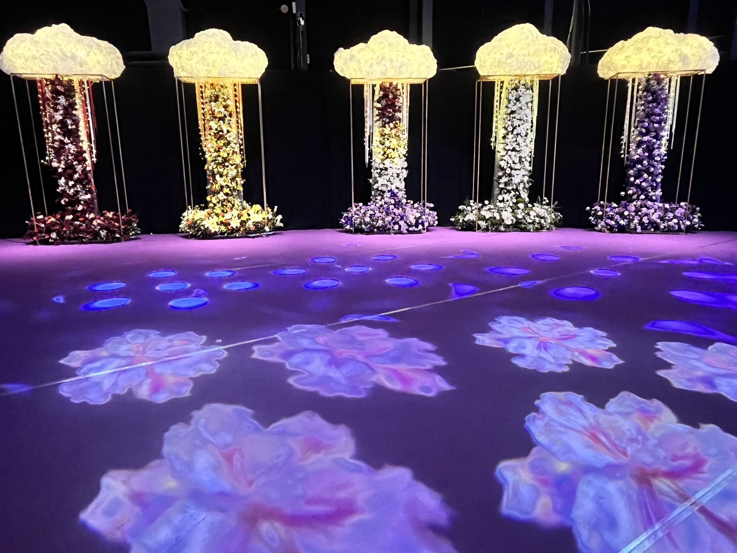 花會回應你！65米巨幕隨人群綻放 「2026花卉科技展」限定再開放