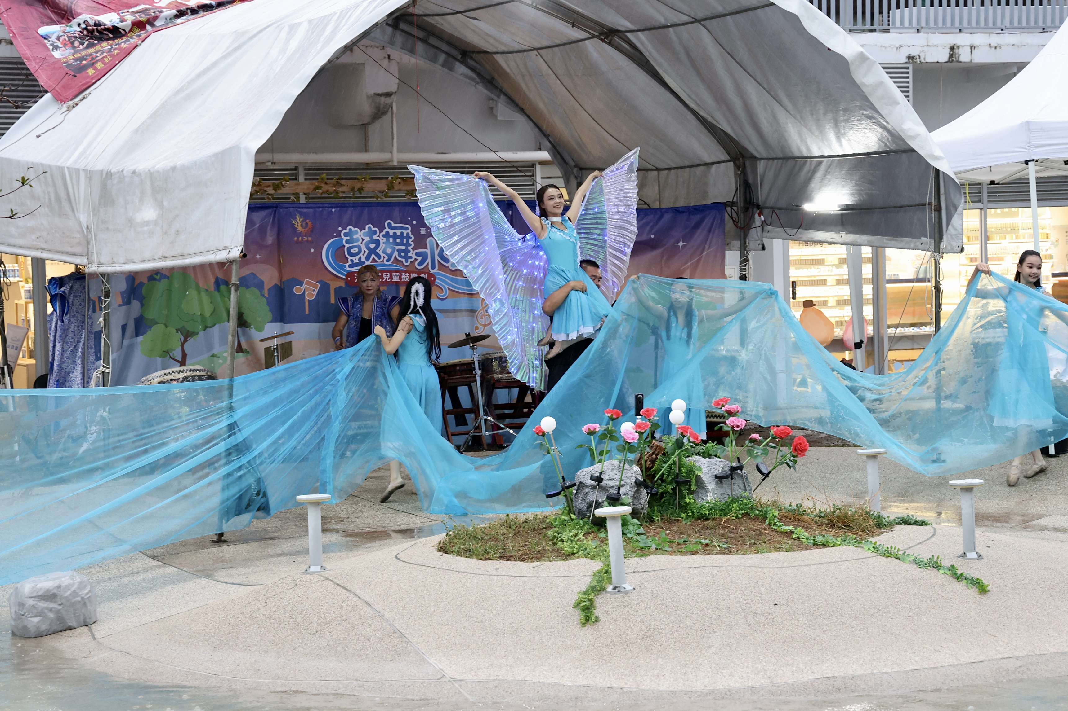 全台首創水域沉浸式兒童鼓樂劇重現台南運河百年歷史 黃偉哲邀市民來河樂廣場觀賞「鼓舞水城」