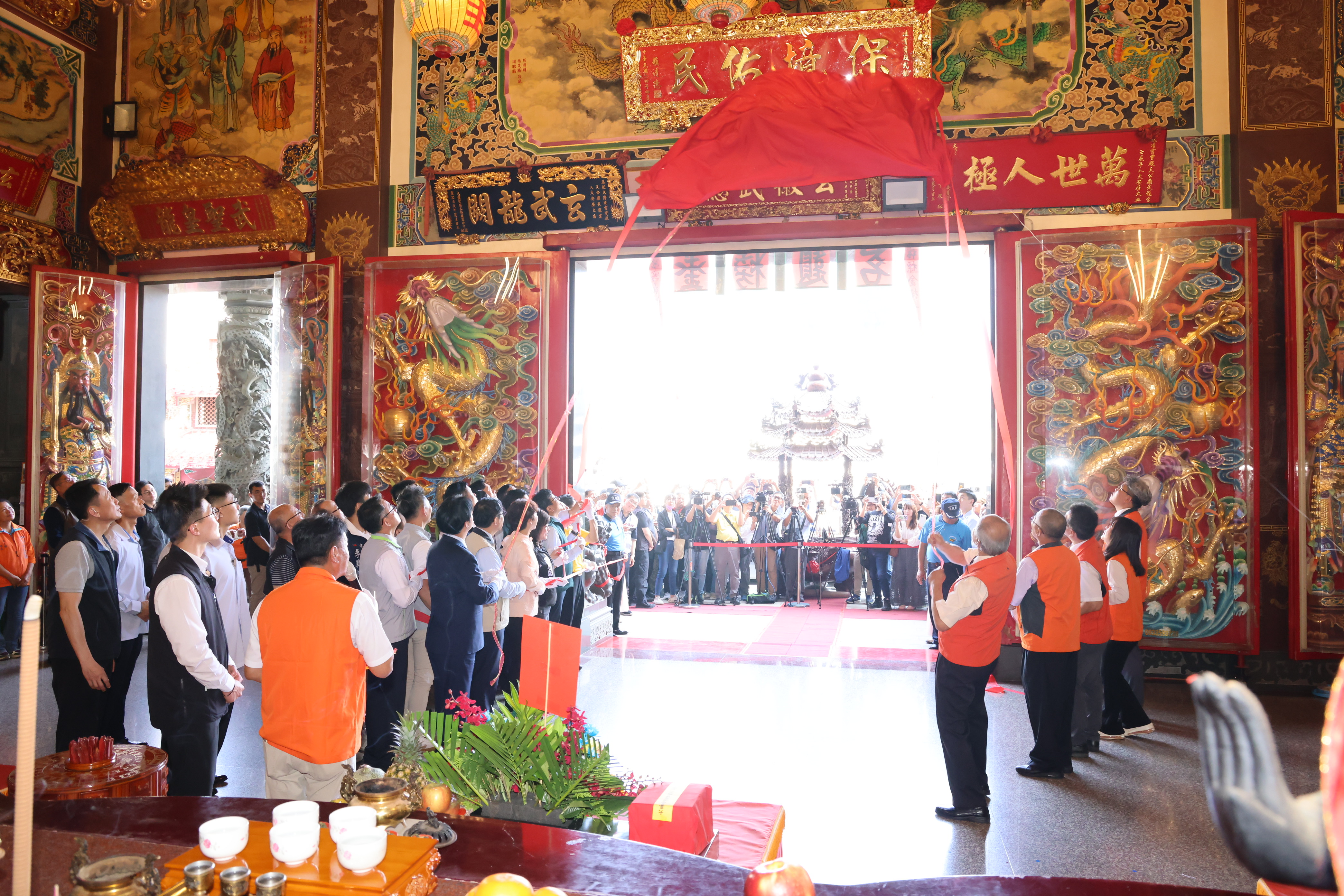 黃偉哲陪同賴總統赴台南西來庵、武龍宮、武德宮贈匾揭牌　共祈福盼國泰民安