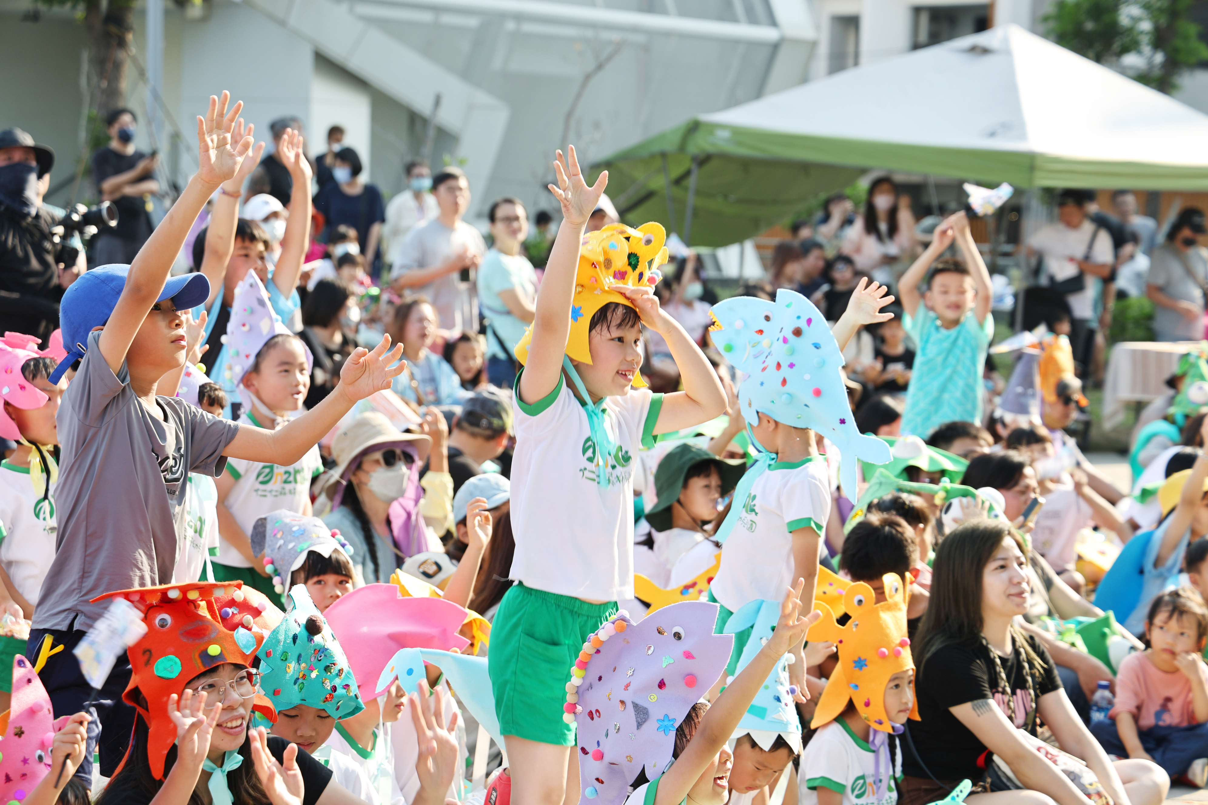 大仙神偶踩街庄頭沸騰 2026台江文化季慶開幕 黃偉哲邀您一起參加「內海派對‧庄頭看戲」